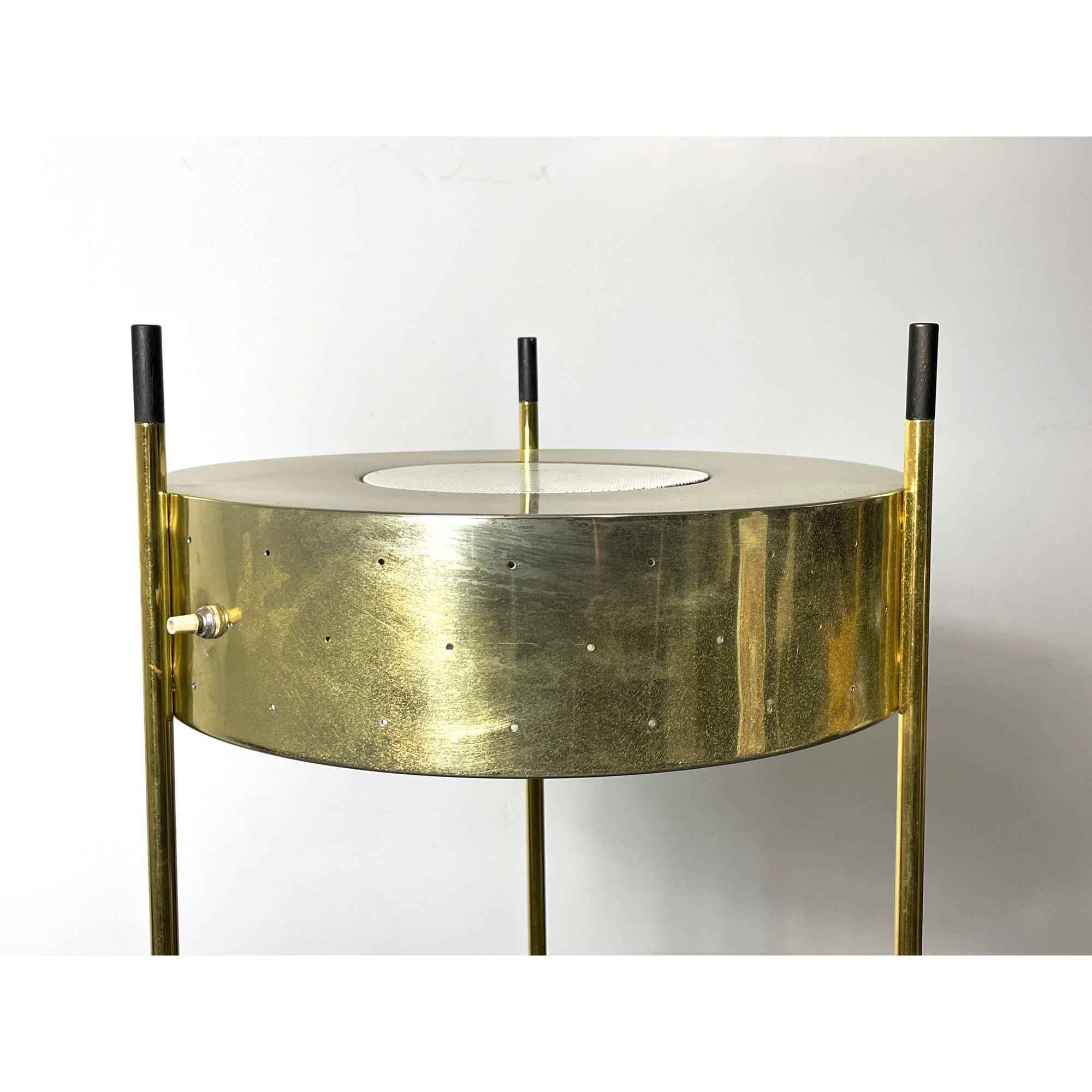 Mid Century Modern Vintage Brass Floor Lamp with Shelves by Laurel, circa 1960s In Good Condition For Sale In Troy, MI