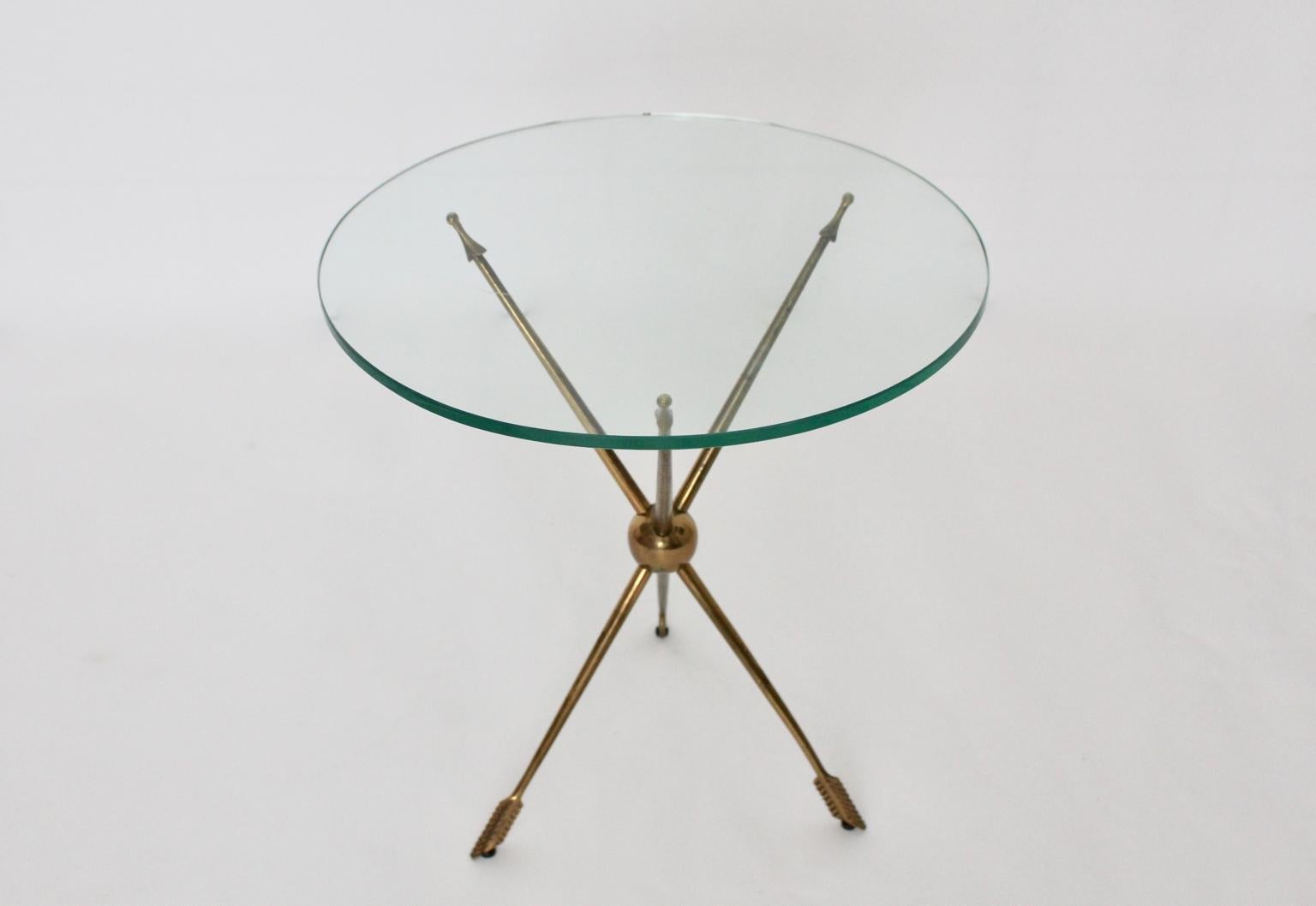 XX secolo Tavolino/tavolino vintage in vetro a forma di freccia, anni '50, Italia in vendita