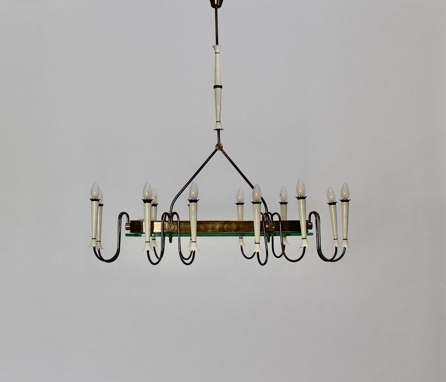 Mid-Century Modern Vintage Brass Glass Chandelier Pietro Chiesa Style 1940 Italy For Sale 1