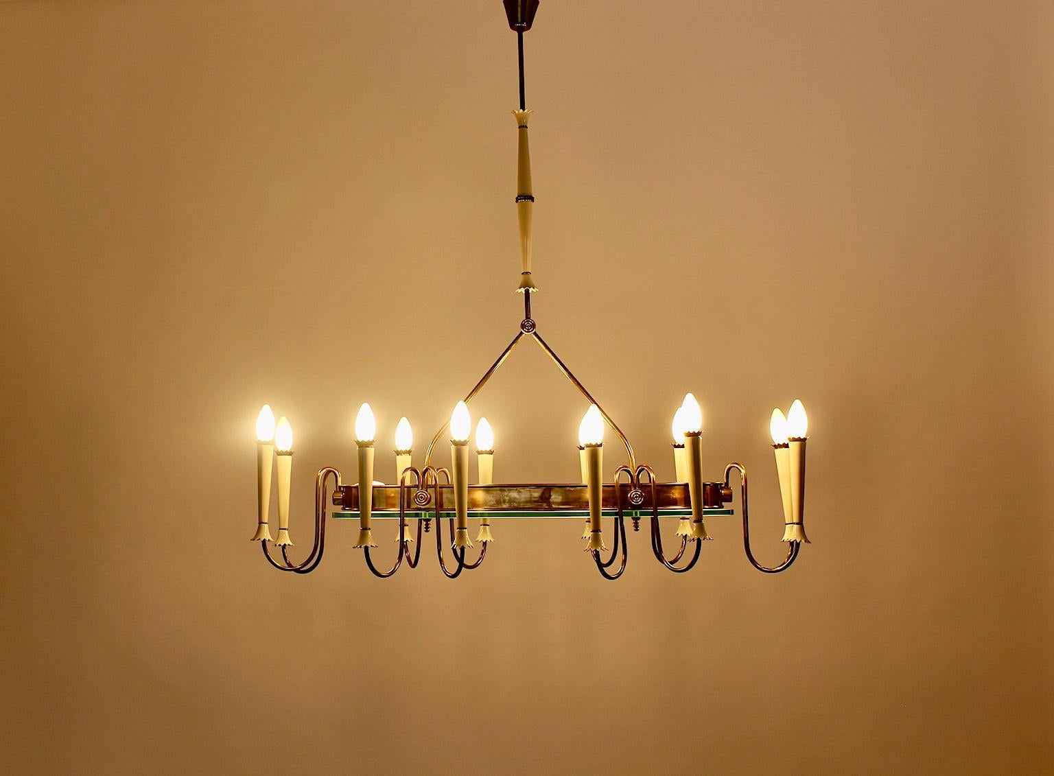 Mid-Century Modern Vintage Brass Glass Chandelier Pietro Chiesa Style 1940 Italy For Sale 2