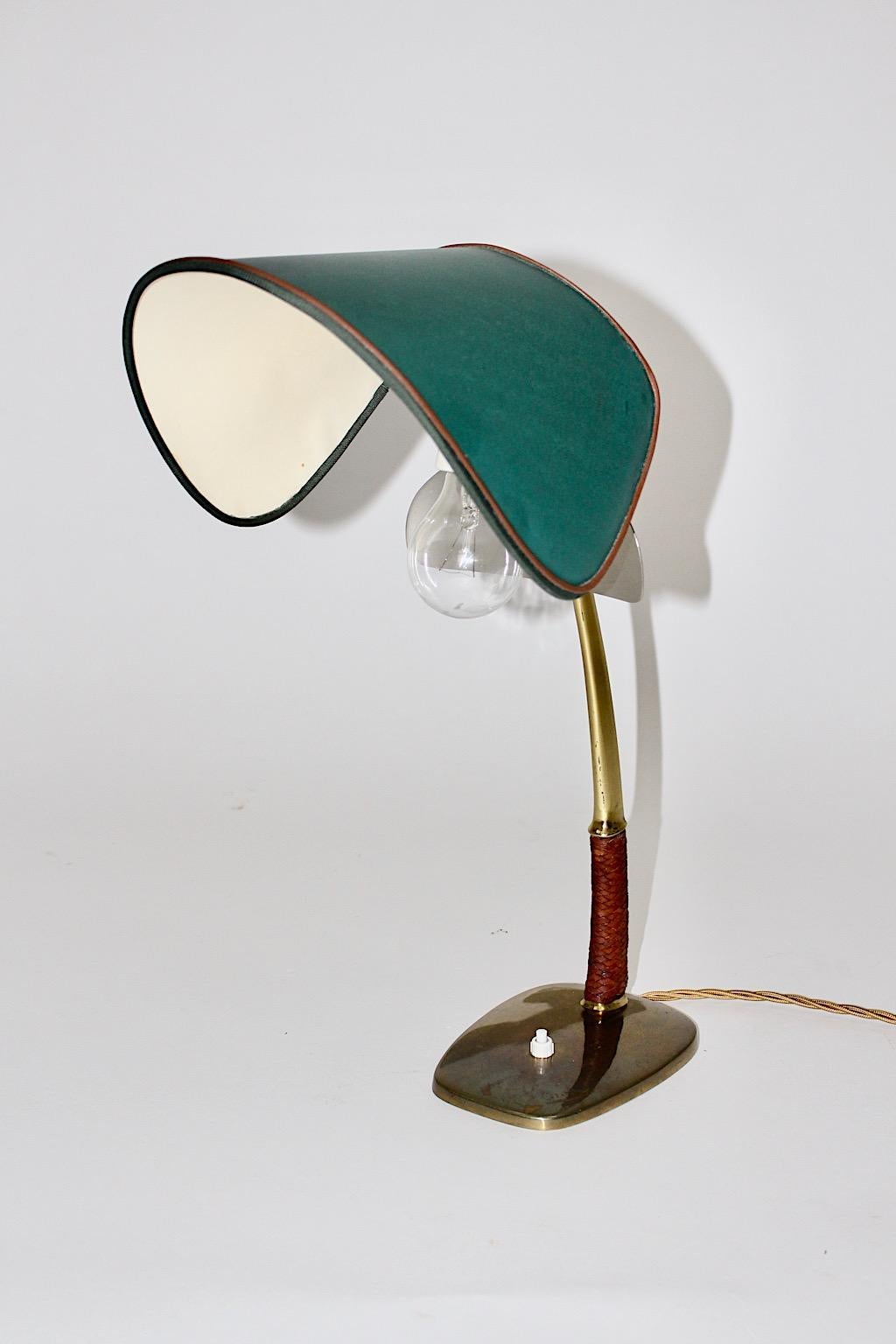 Mid-Century Modern Vintage Brass Leather Green Kalmar Table Lamp, 1950s, Vienna For Sale 6