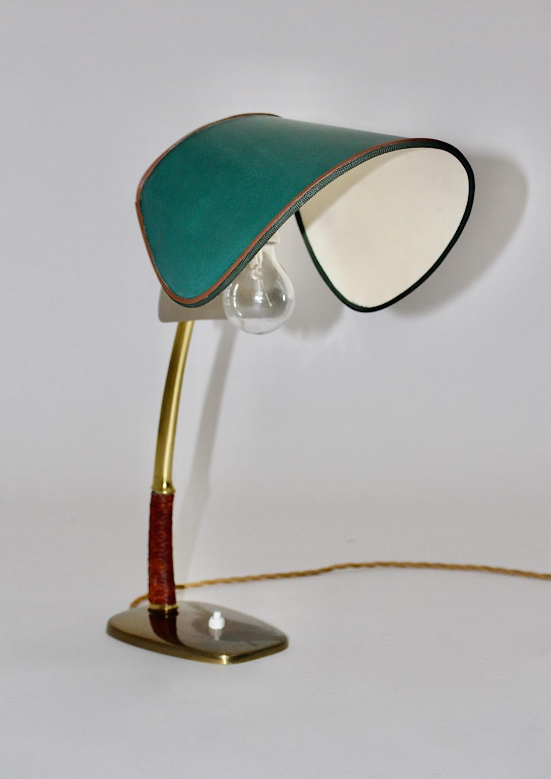 Mid-Century Modern Vintage Brass Leather Green Kalmar Table Lamp, 1950s, Vienna For Sale 3