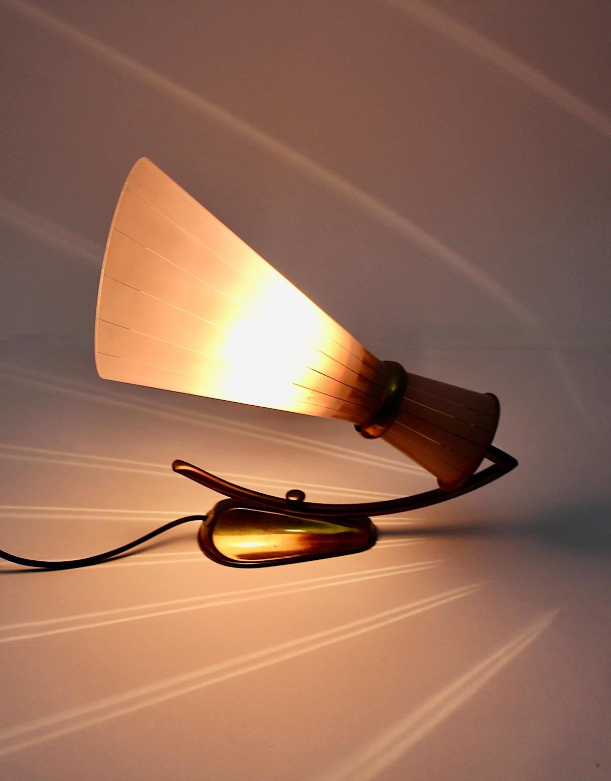 Mid-Century Modern Vintage Brass Pink Sconce Table Lamp Stilnovo 1950s Italy For Sale 9