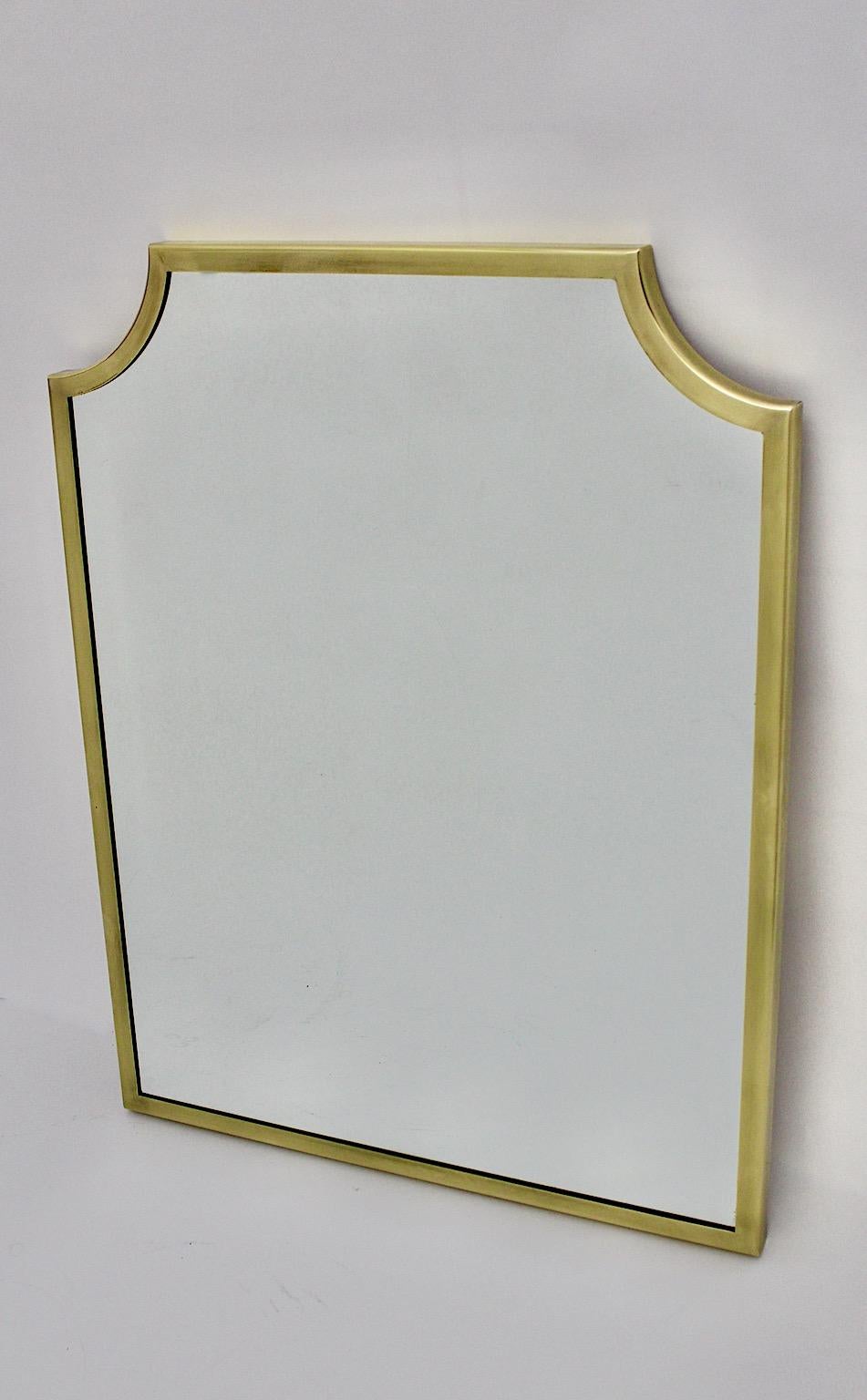 Mid-Century Modern Vintage Brass Wall Mirror 1950s Italy For Sale 6