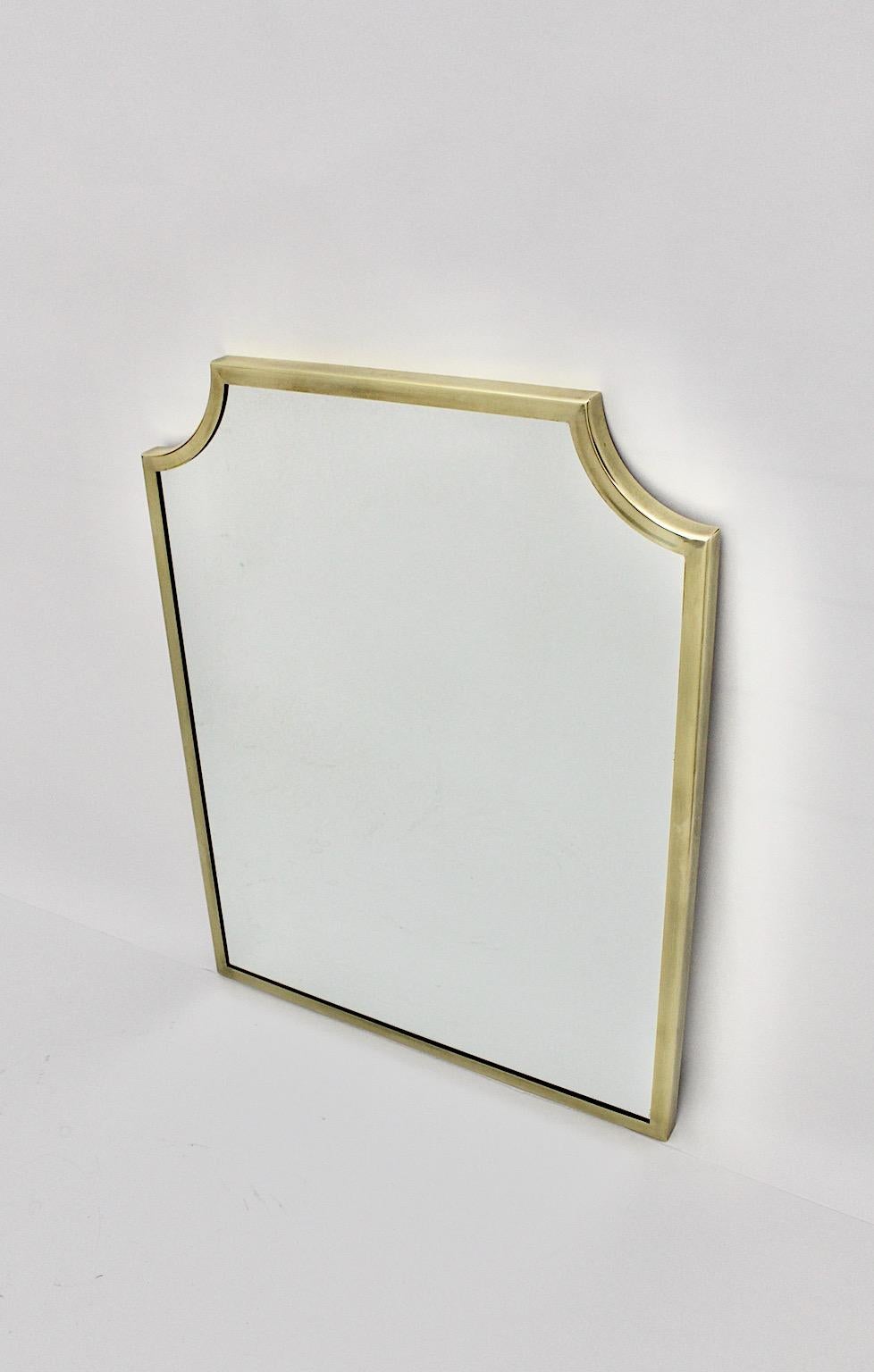 Mid-Century Modern Vintage Brass Wall Mirror 1950s Italy For Sale 1