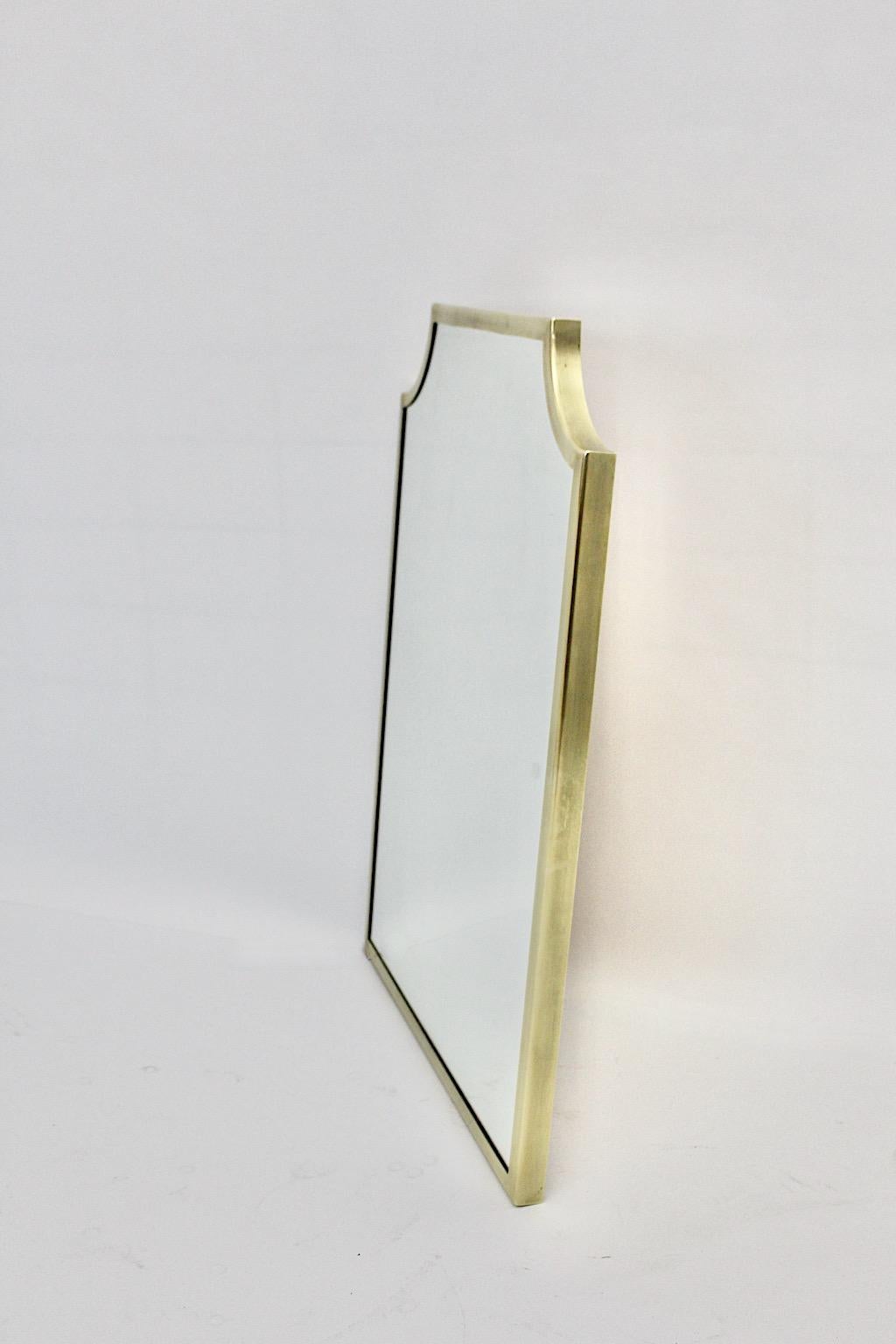 Mid-Century Modern Vintage Brass Wall Mirror 1950s Italy For Sale 2