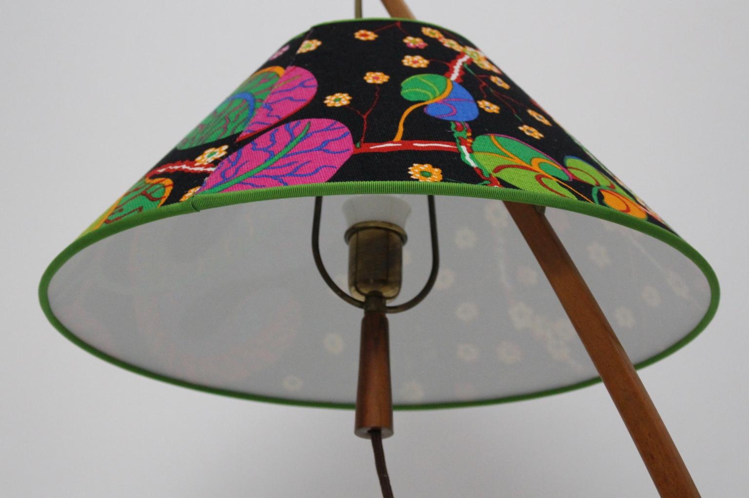 Lampadaire Dornstab J. T. Kalmar Vienna en laiton et noyer, moderne du milieu du siècle dernier en vente 14