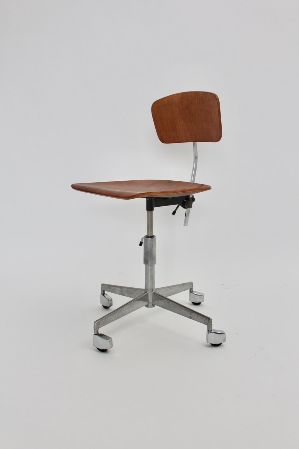 Metal Mid-Century Modern Vintage Brown Beech Desk Chair Jorgen Rasmussen 1950s Denmark For Sale