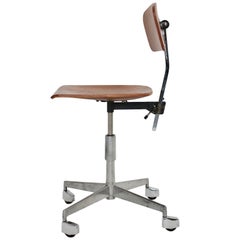 Moderna de mediados de siglo Vintage Silla de escritorio de haya marrón Jorgen Rasmussen Años 50 Dinamarca