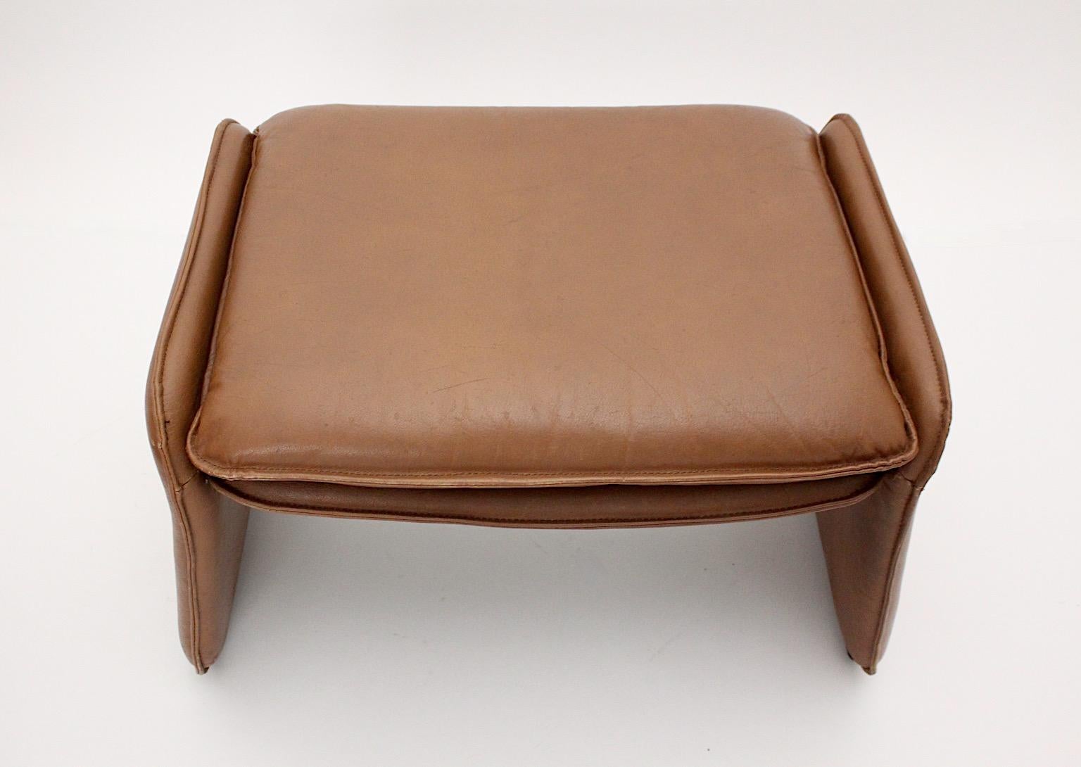 Mid-Century Modern Vintage Brown Leather Two Lounge Chairs and Ottoman 1960 For Sale 11