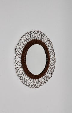Mid-Century Modern Vintage Brown Willow Circular Sunburst Wall Mirror, 1960er Jahre