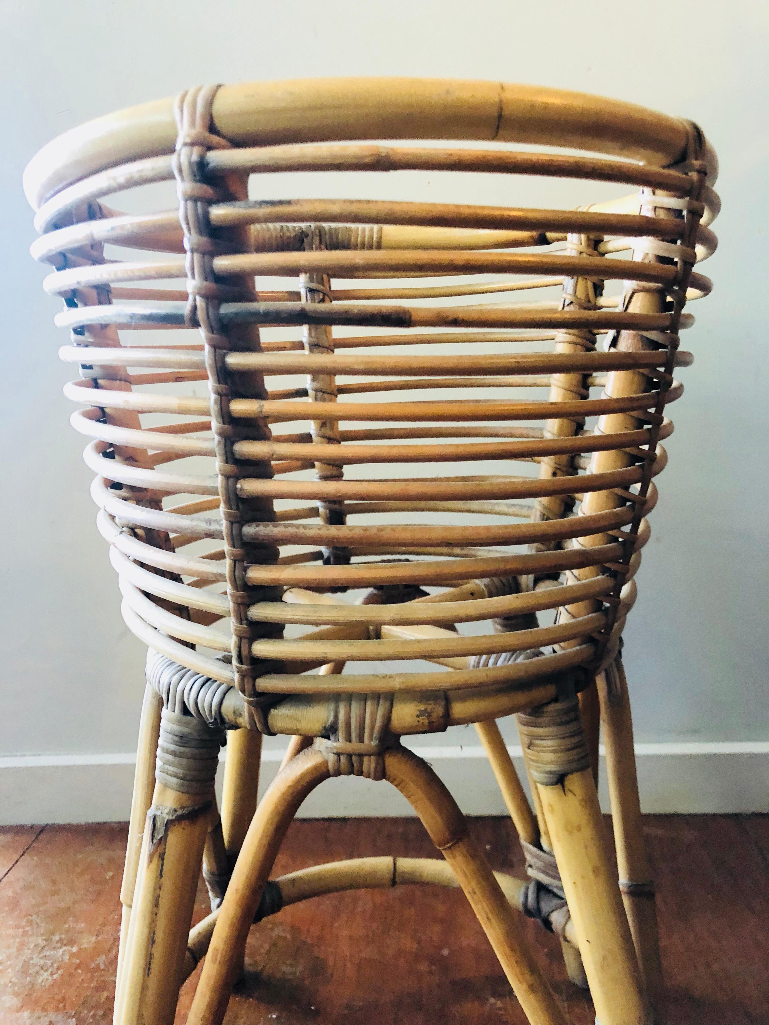 Mid-Century Modern Vintage Cane Bamboo Plant Stand In Good Condition For Sale In Church Point, NSW