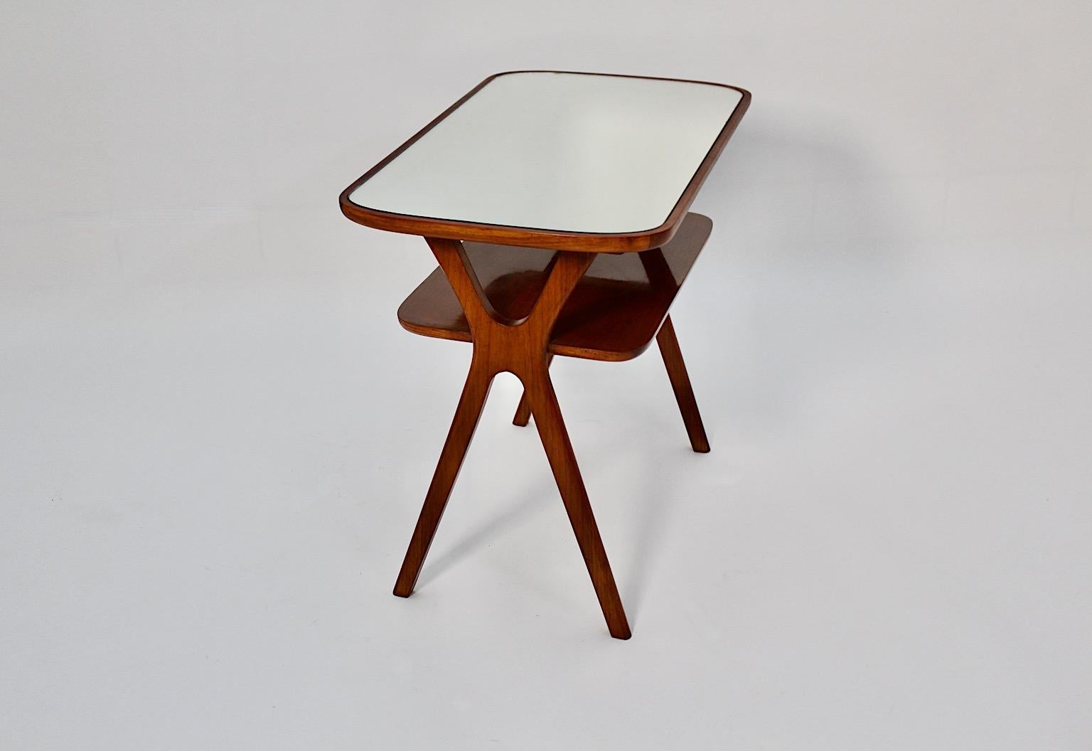 Mid Century Modern Vintage Cherry Side Table Night Stand Ico Parisi 1950s Italy en vente 3