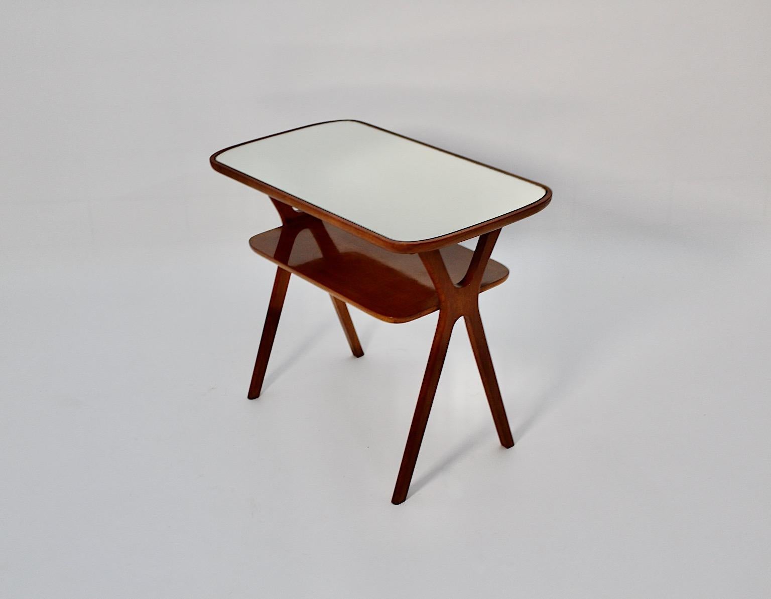 20ième siècle Mid Century Modern Vintage Cherry Side Table Night Stand Ico Parisi 1950s Italy en vente