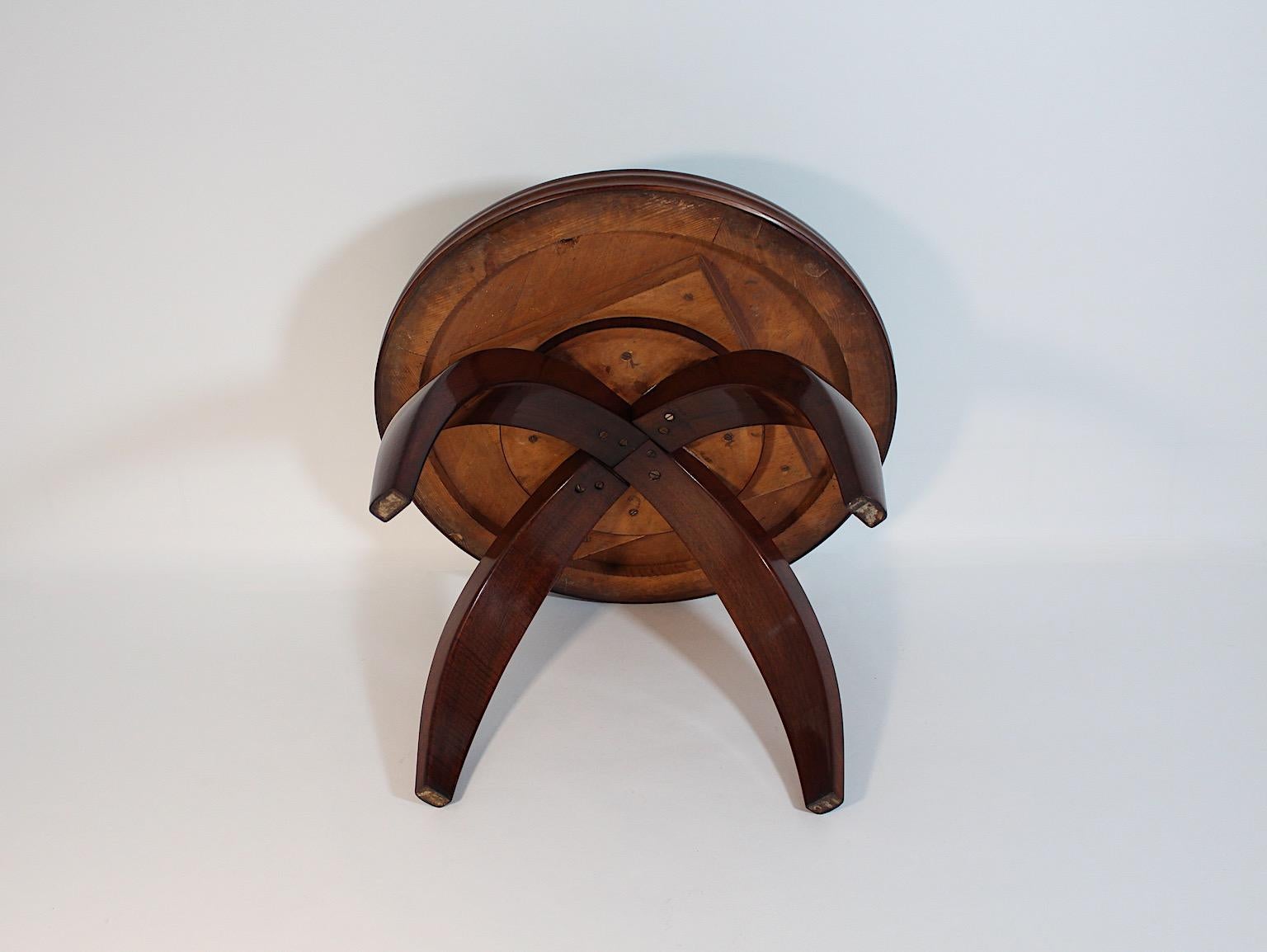 Mid Century Modern Vintage Chocolate Brown Green Walnut Couchtisch c1940 Italien (Laminat) im Angebot