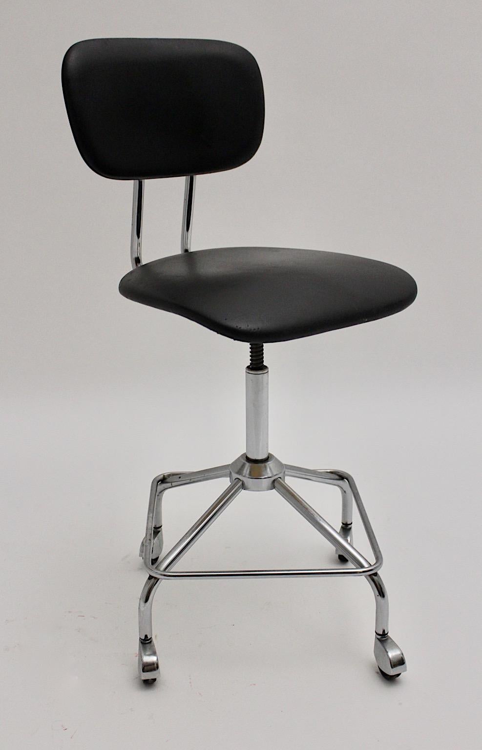 Mid-Century Modern Vintage Chromed Black Desk Chair Office Chair, 1950s, Germany In Good Condition In Vienna, AT