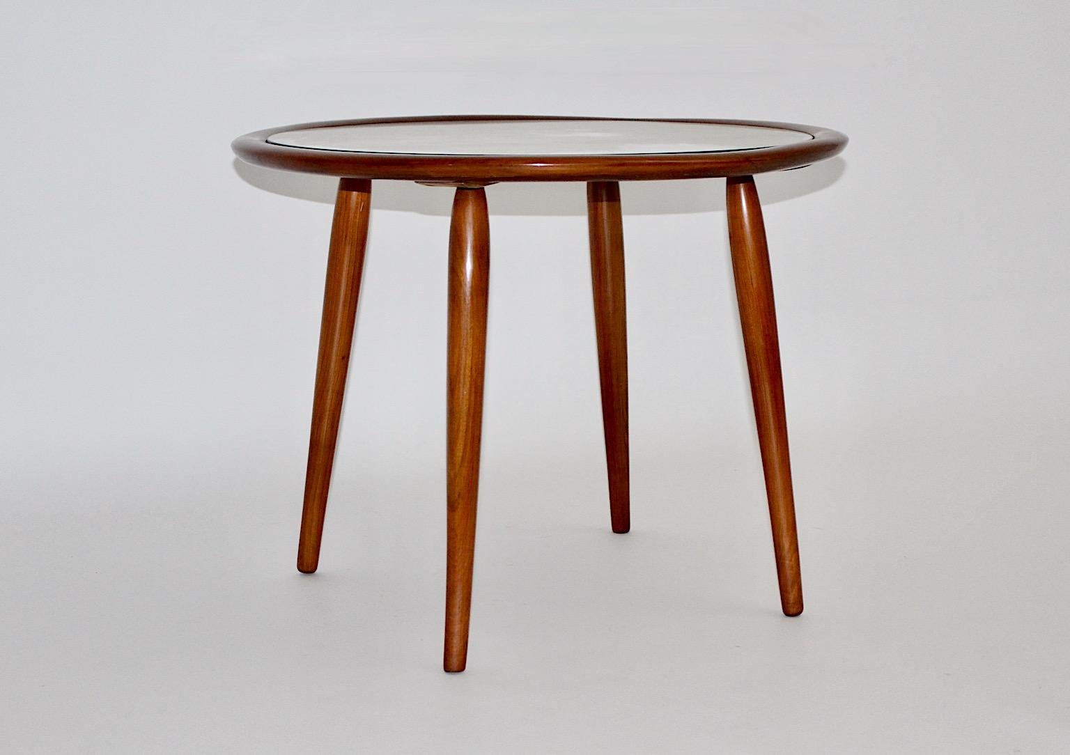 Mid-Century Modern Vintage Runder Kirschbaum Couchtisch Beistelltisch Max Kment (Moderne der Mitte des Jahrhunderts) im Angebot