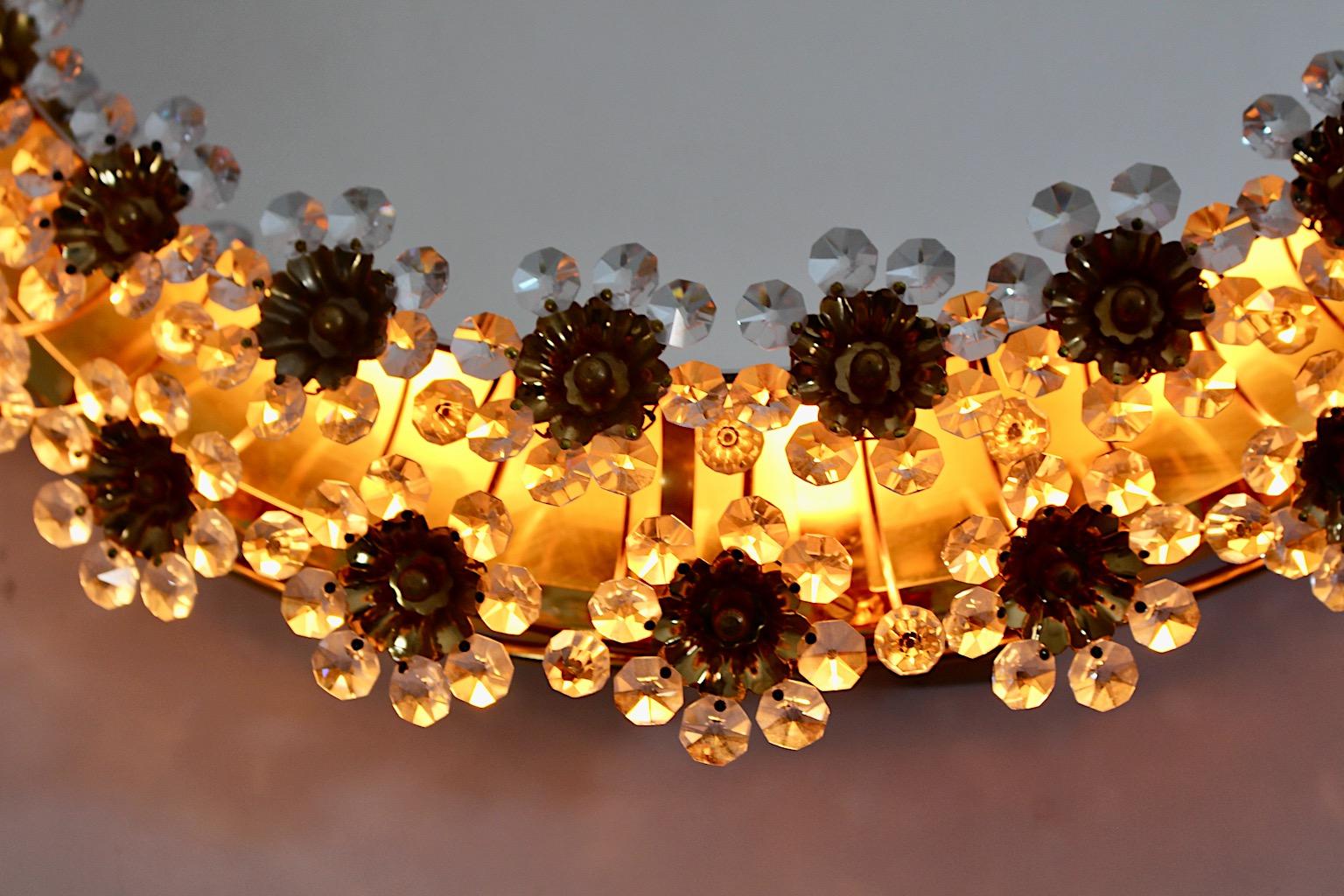 Mid Century Modern Vintage Circular Glass Brass Wall Mirror Flower Palwa 1960s In Good Condition For Sale In Vienna, AT