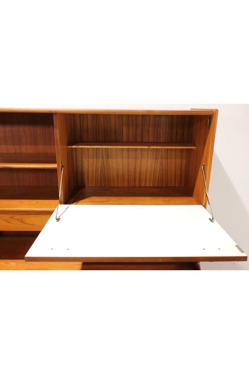 Mid Century Modern Vintage Credenza Sideboard Buffet by A H Mcintosh In Good Condition In Los Angeles, CA