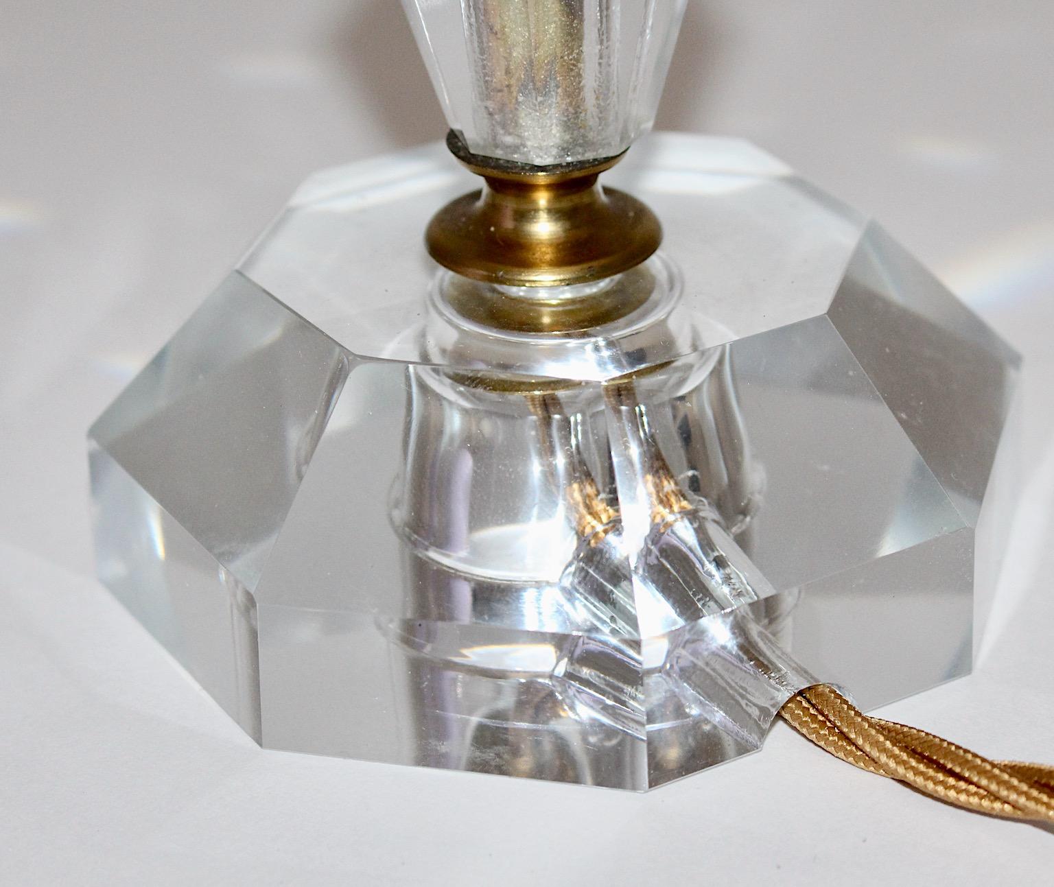 Mid Century Modern Vintage-Tischlampe aus Kristallglas mit lavendelfarbenem Schirm, Österreich 1950er Jahre im Angebot 3