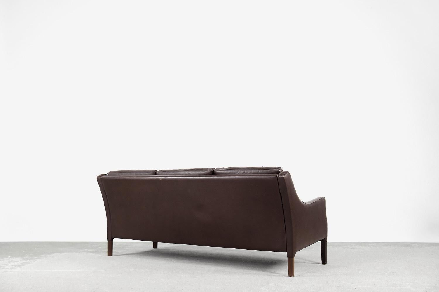 Rare Mid-Century Modern Vintage Danish 3-seater Chocolate Leather Sofa, 1960s For Sale 11