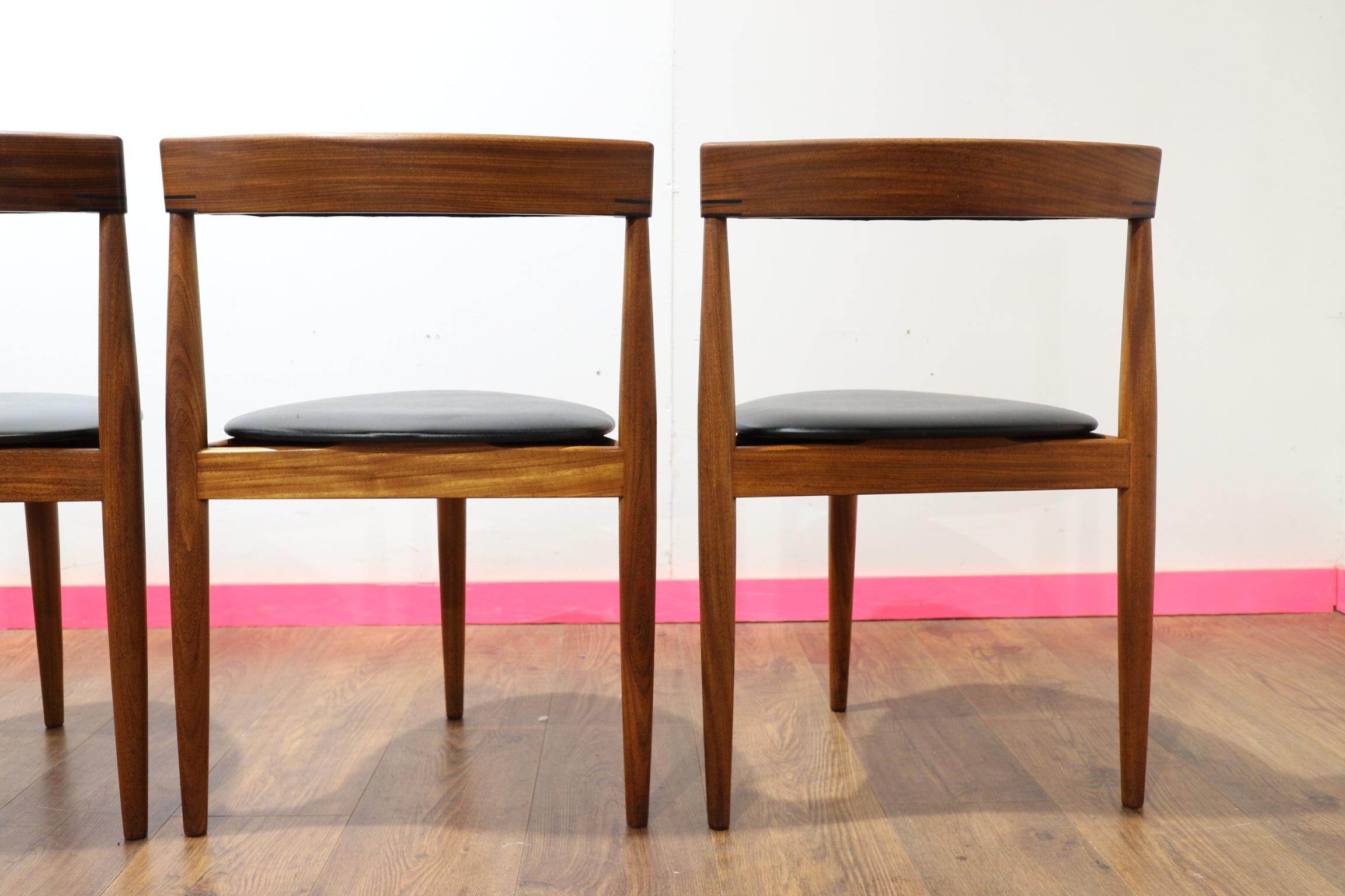 Mid Century Modern Vintage Danish Dining Table and 4 x Chairs by Frem Rojle 6