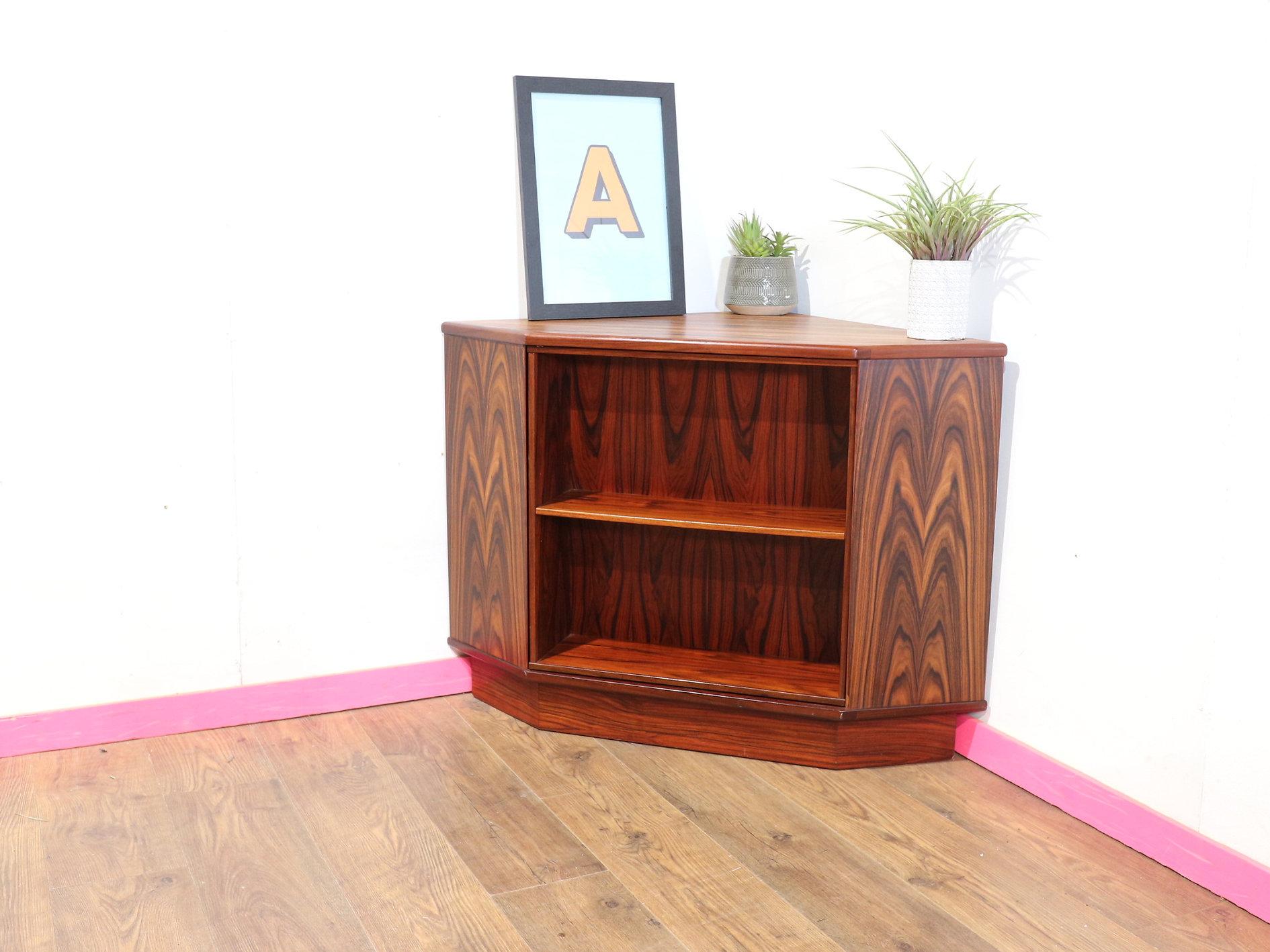 Modernité du milieu de siècle Vintage danois Hidden Barcart Drinks Cabinet Rosewood 1