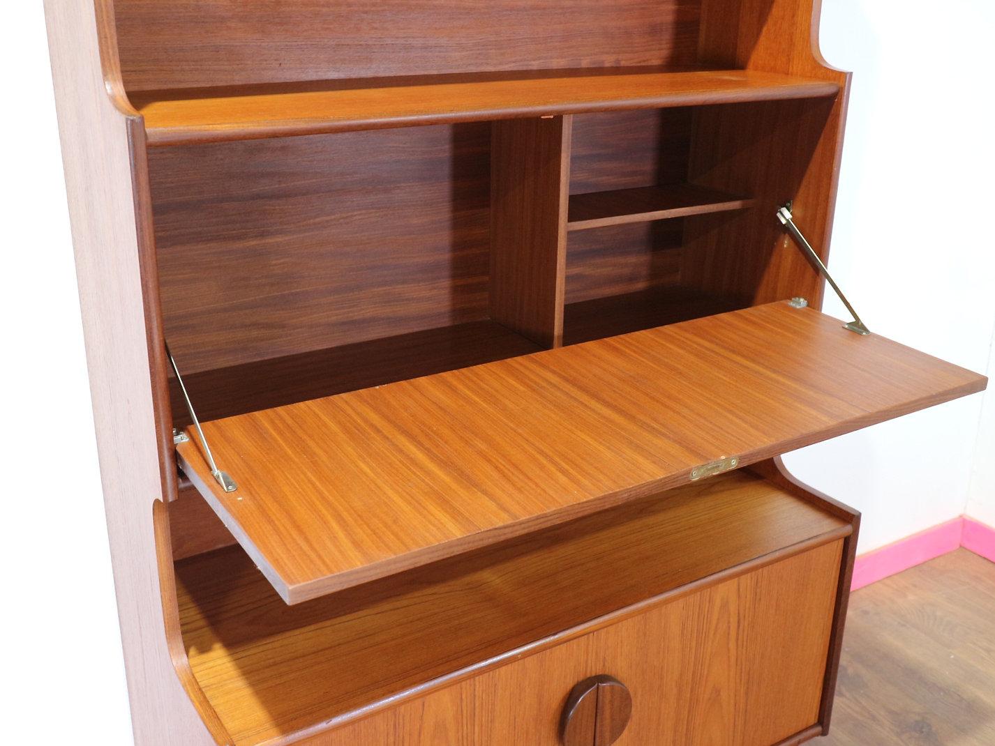 20th Century Mid Century Modern Vintage Display China Cabinet Bookcase by Portwood