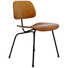 Chaise de bureau de style moderne du milieu du siècle Eames DCM Lounge par Herman Miller