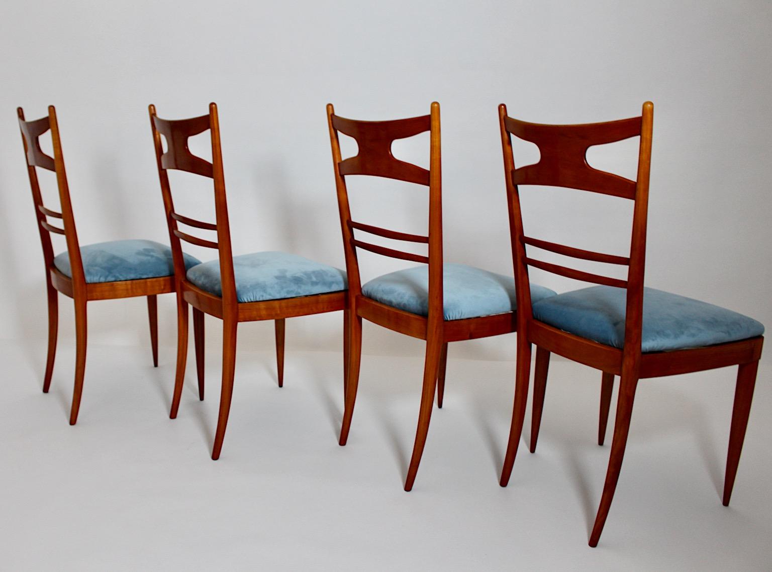 Mid-Century Modern Vintage Four Cherry Blue Velvet Dining Room Chairs 1950 Italy In Good Condition For Sale In Vienna, AT