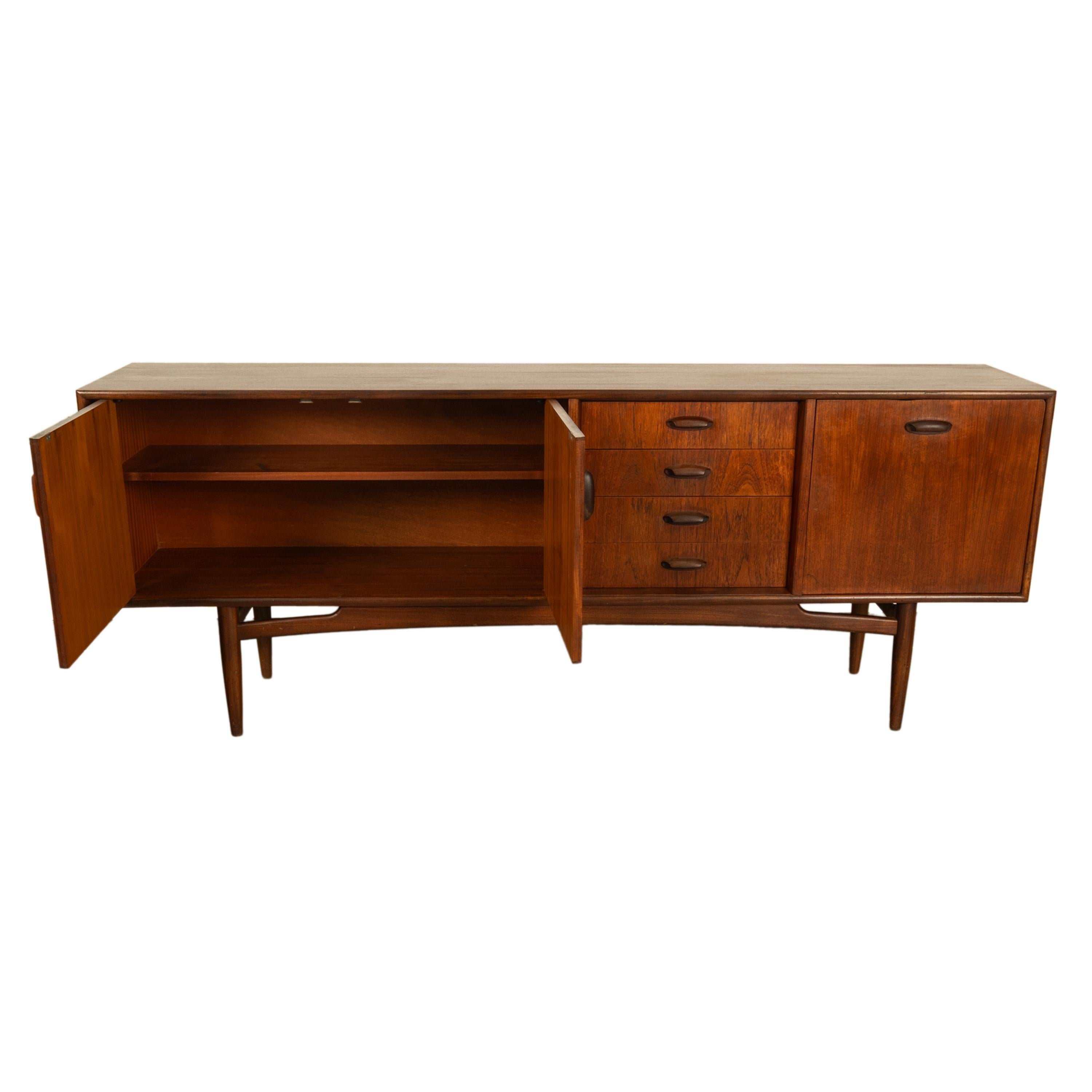 Credenza lunga in teak G-Plan 