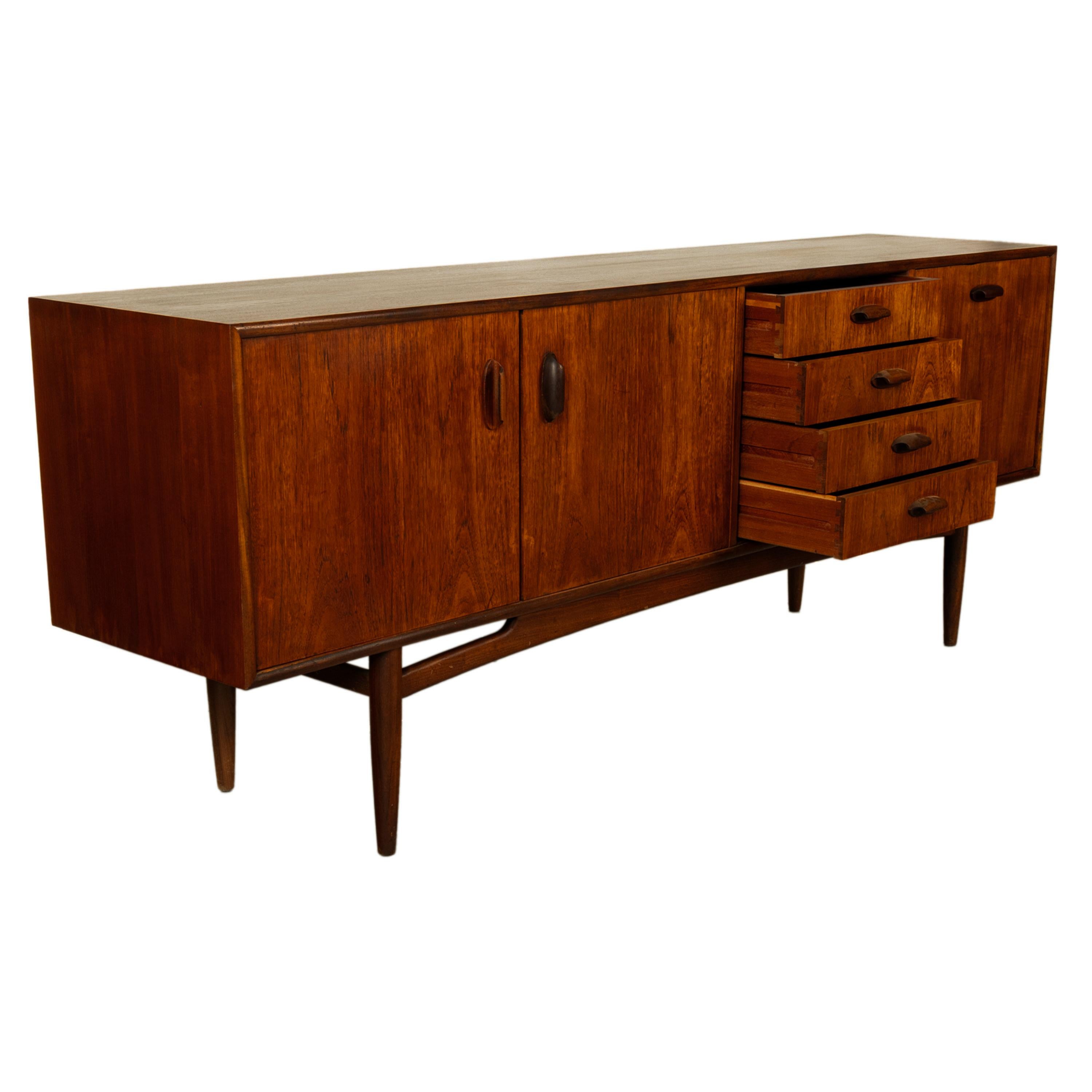 Teak Credenza lunga in teak G-Plan 