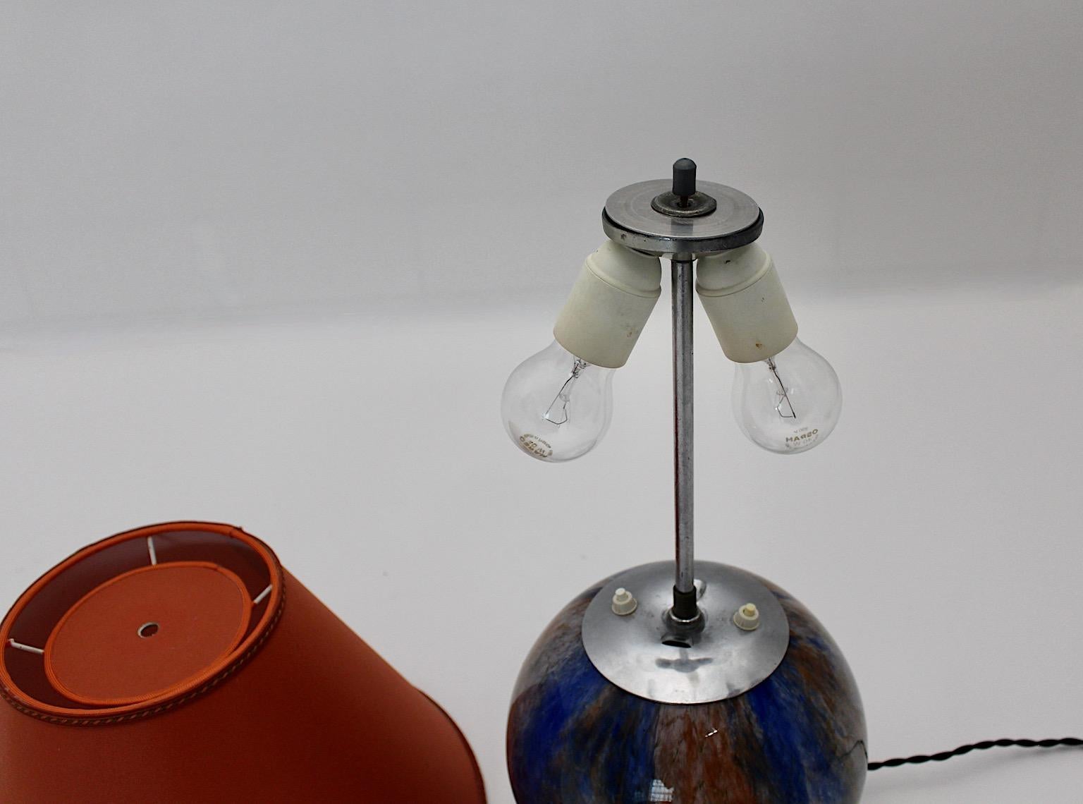Mid-Century Modern Vintage Glaskugel-Tischlampe, Mid-Century Modern, gebrannt, Orange, 1940er Jahre, Deutschland im Angebot 7