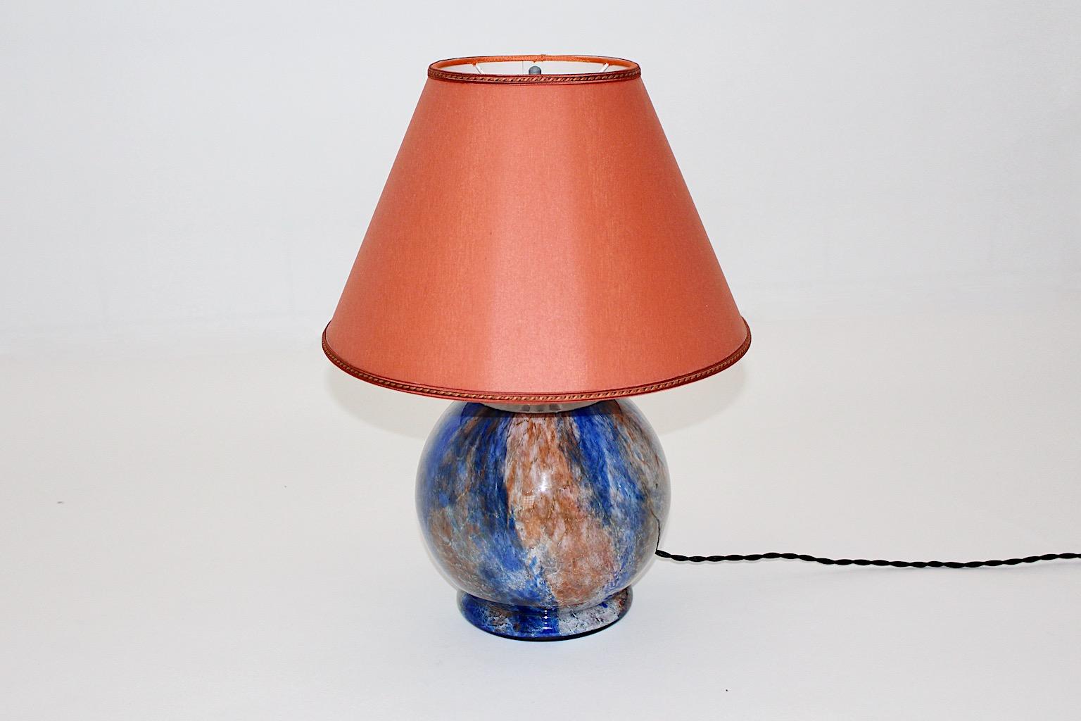 Mid-Century Modern Vintage Glaskugel-Tischlampe, Mid-Century Modern, gebrannt, Orange, 1940er Jahre, Deutschland im Angebot 3