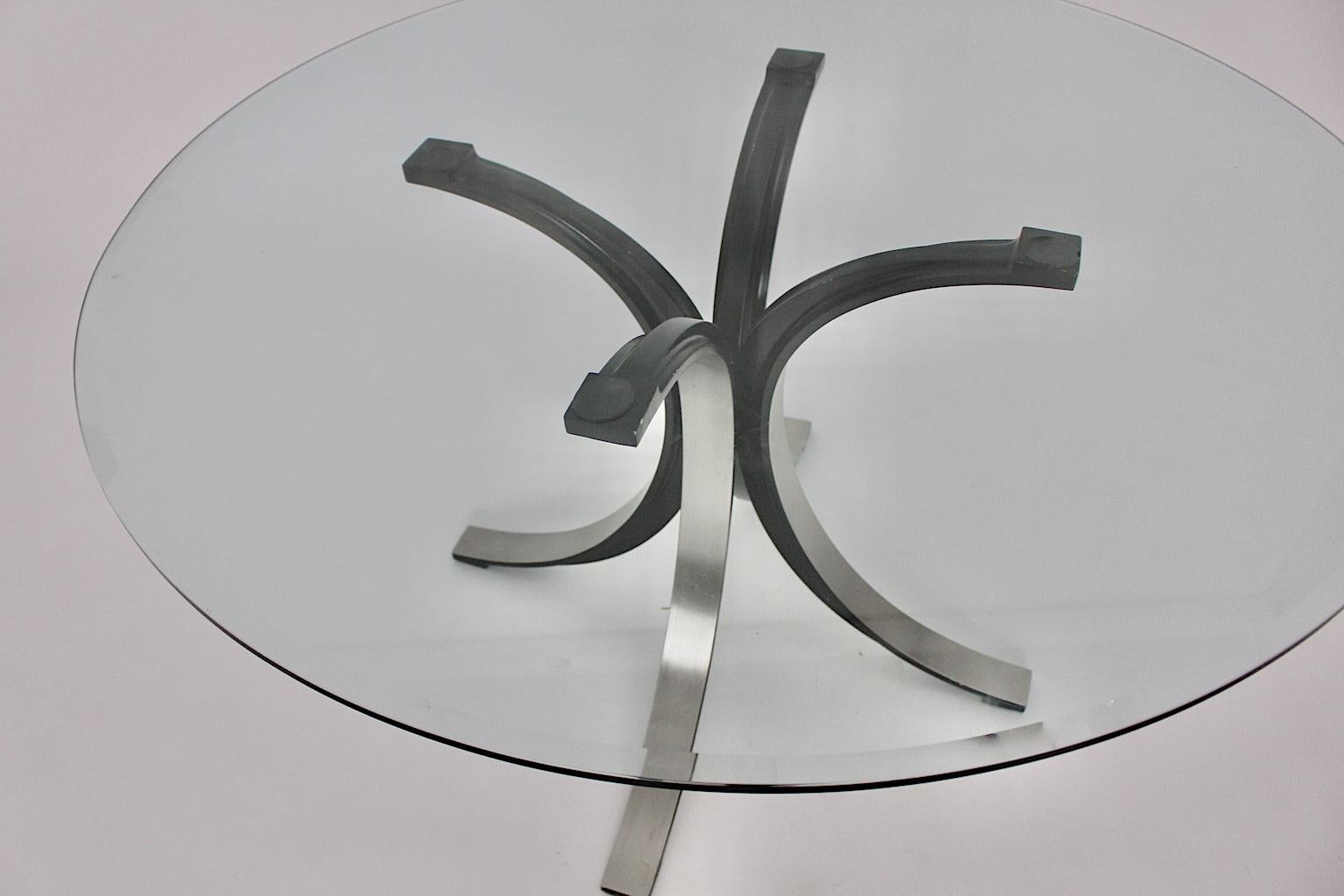 Mid-Century Modern Vintage Glass Metal Dining Table Osvaldo Borsani Tecno, Italy For Sale 3