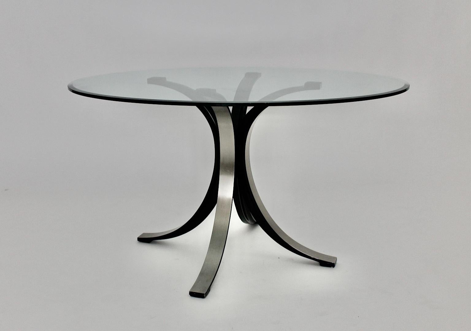 italien Table de salle à manger moderne du milieu du siècle dernier en verre et métal Osvaldo Borsani Tecno, Italie en vente