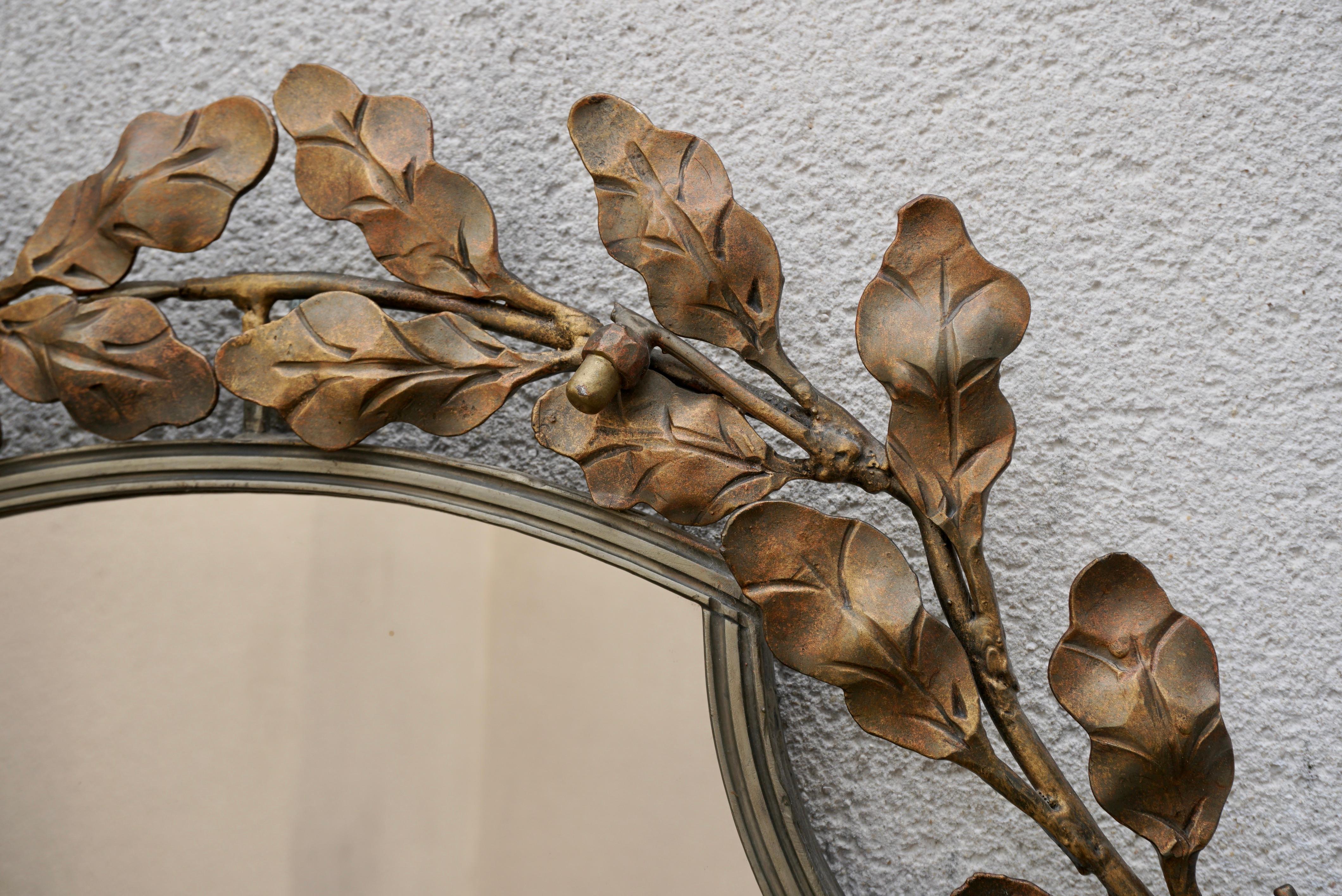 20th Century Mid Century Modern Vintage Gold Metal Oval Wall Mirror Leaves Acorn 1950 Italy For Sale