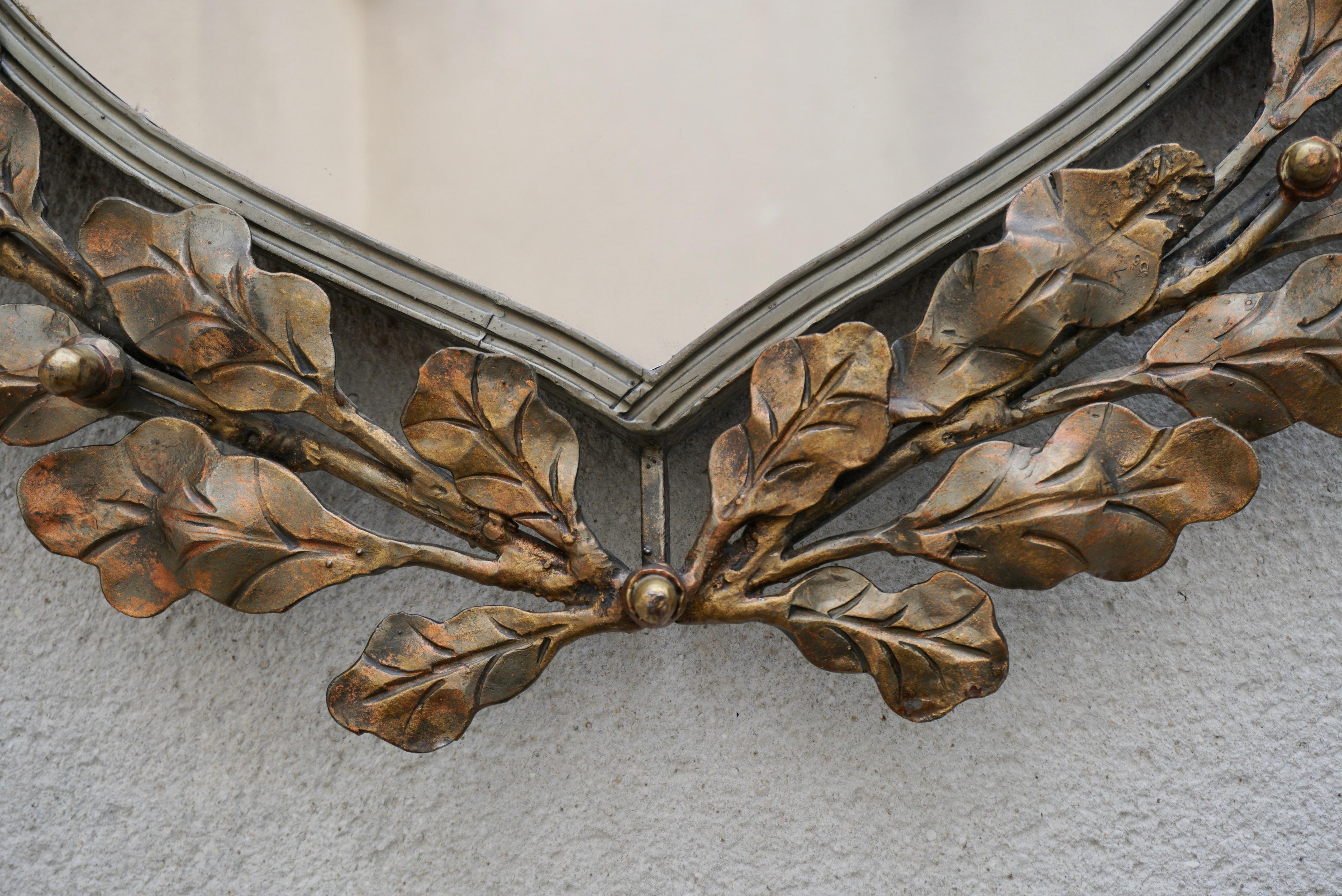 Mid Century Modern Vintage Gold Metal Oval Wall Mirror Leaves Acorn 1950 Italy For Sale 1