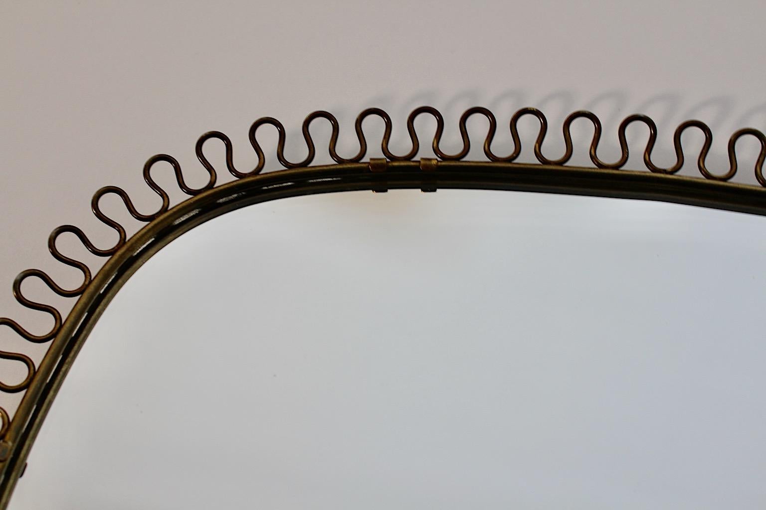 Métal Miroir mural Vintage Mid Century Modern Golden Loops Josef Frank 1950s Sweden en vente