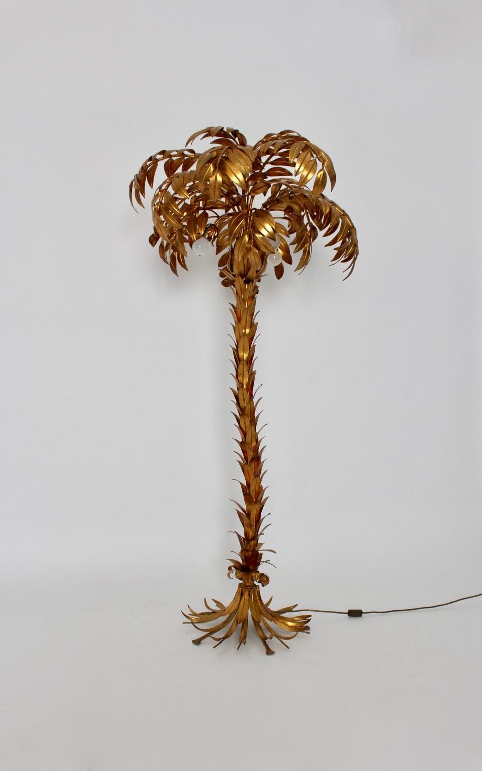 Hollywood Regency-Stil Vintage Stehlampe mit goldener Palme von Hans Kögl, um 1970  im Zustand „Gut“ in Vienna, AT