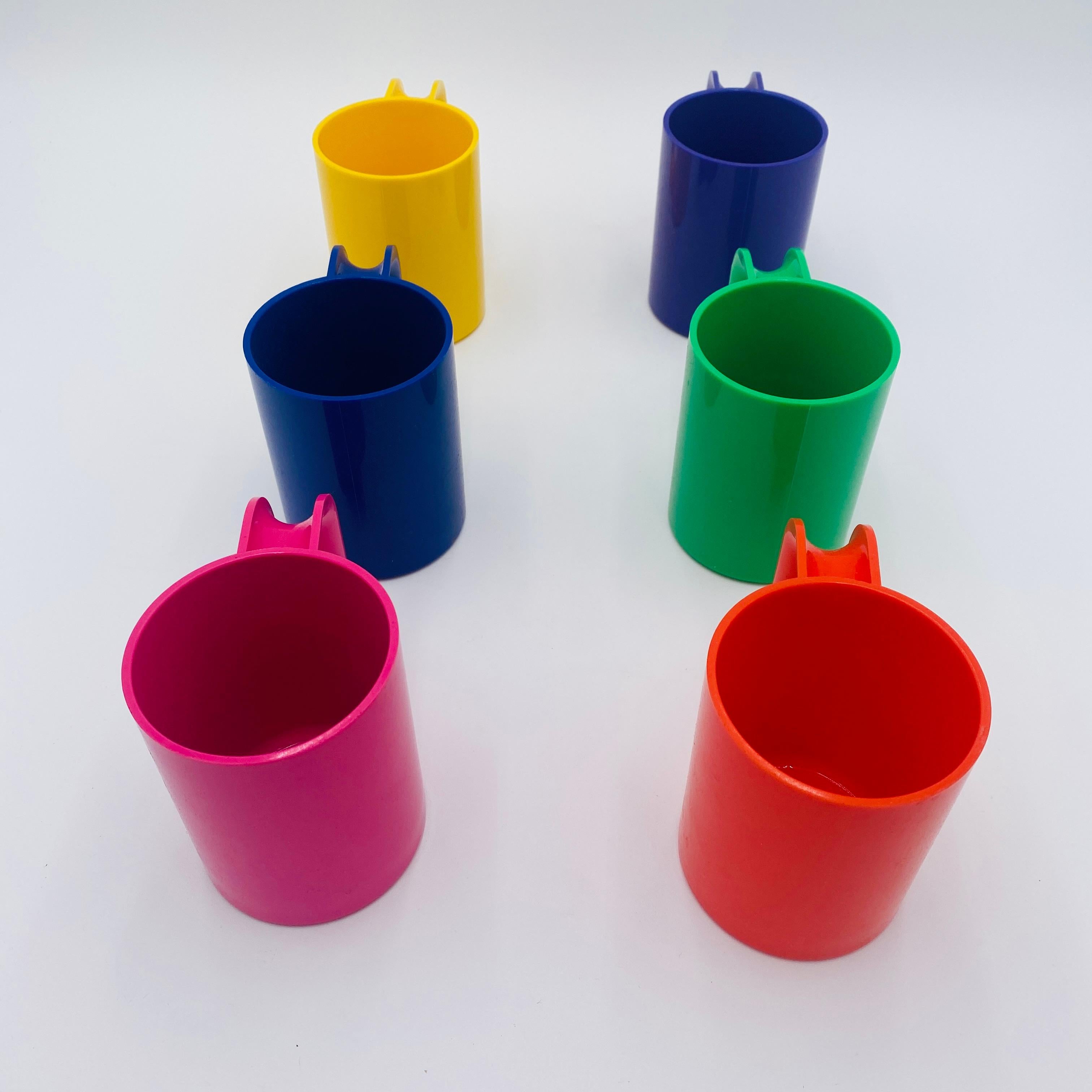 Fatto a macchina Set di 6 tazze Heller Massimo Vignelli, vintage e di metà secolo. in vendita
