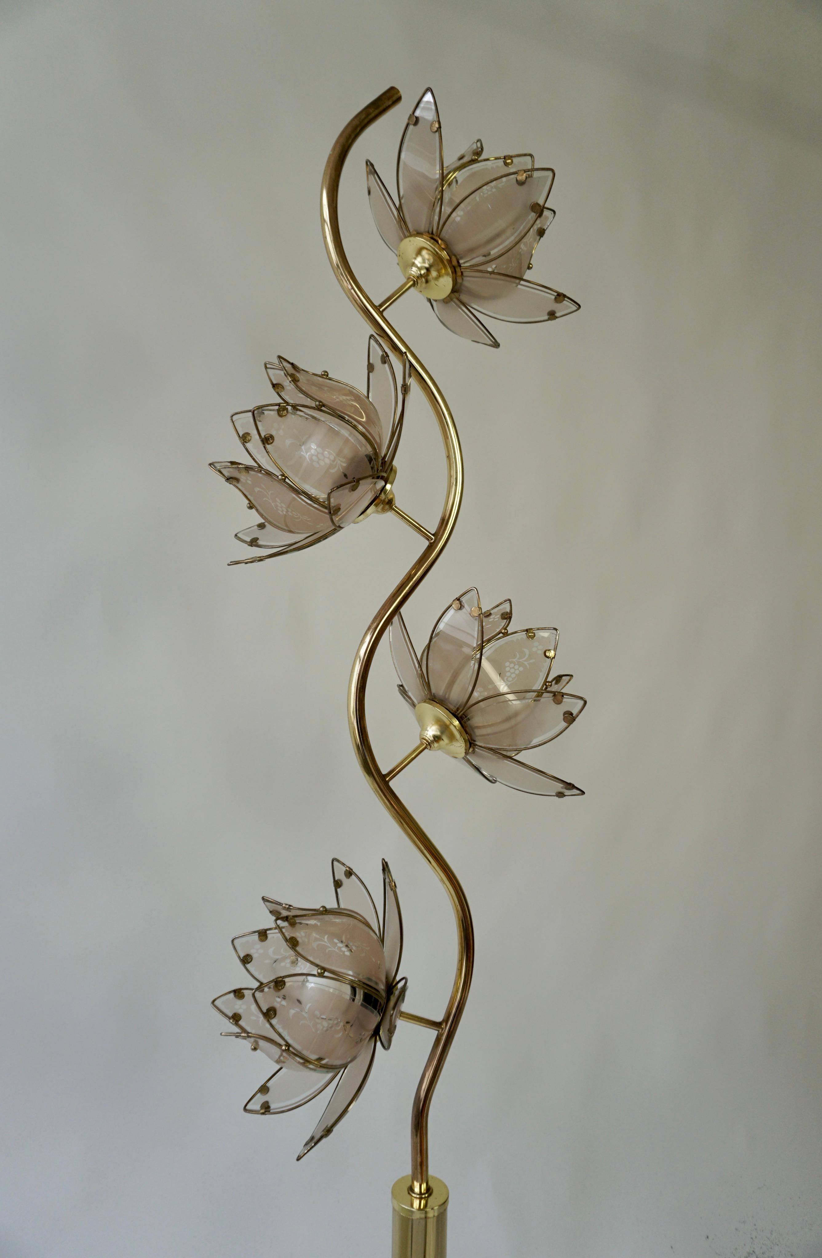 Mid Century Modern Vintage Hollywood Regency White Glass Lotus Flower Floor Lamp For Sale 4