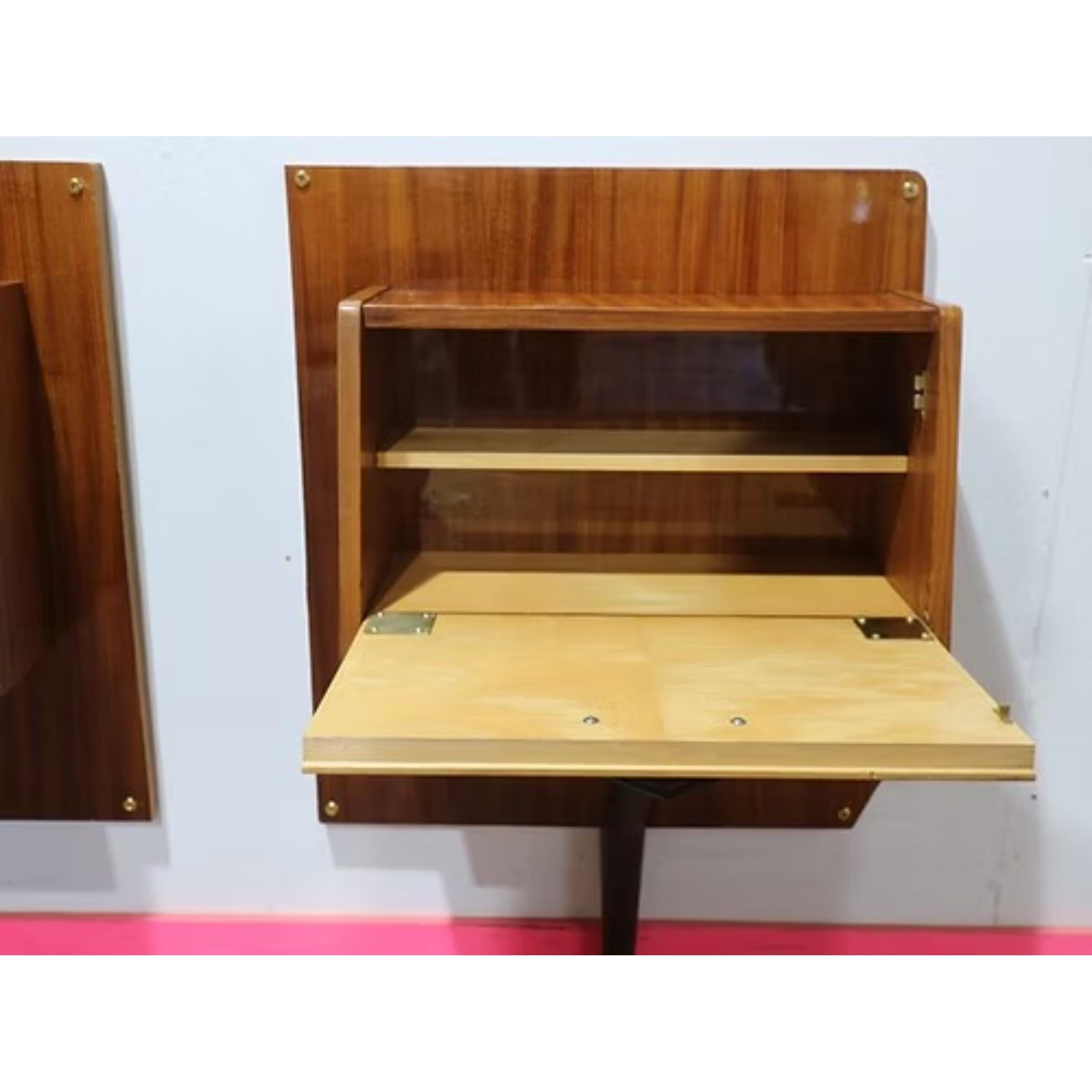 Mid Century Modern Vintage Italian Bedside Wall Mounted Night Stands End Tables Bon état - En vente à Los Angeles, CA