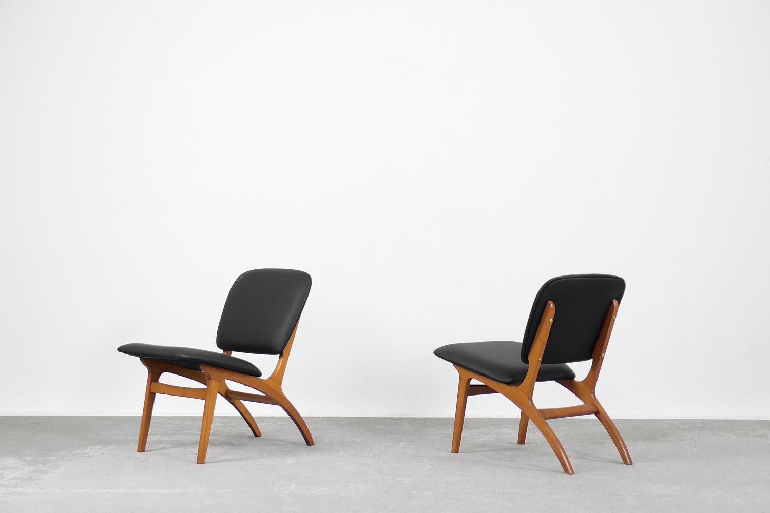 Mid-20th Century Pair of Mid-Century Modern Vintage Jylland Beech Wood Chairs from Jio Möbler For Sale