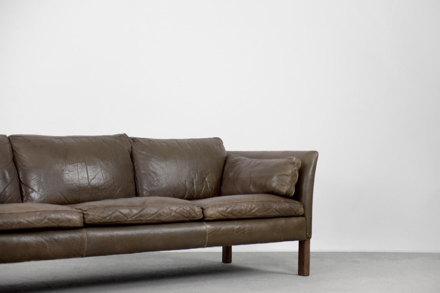 Vintage Mid-Century Modern Swedish Leather Cromwell Sofa by Arne Norell, 1960s For Sale 11