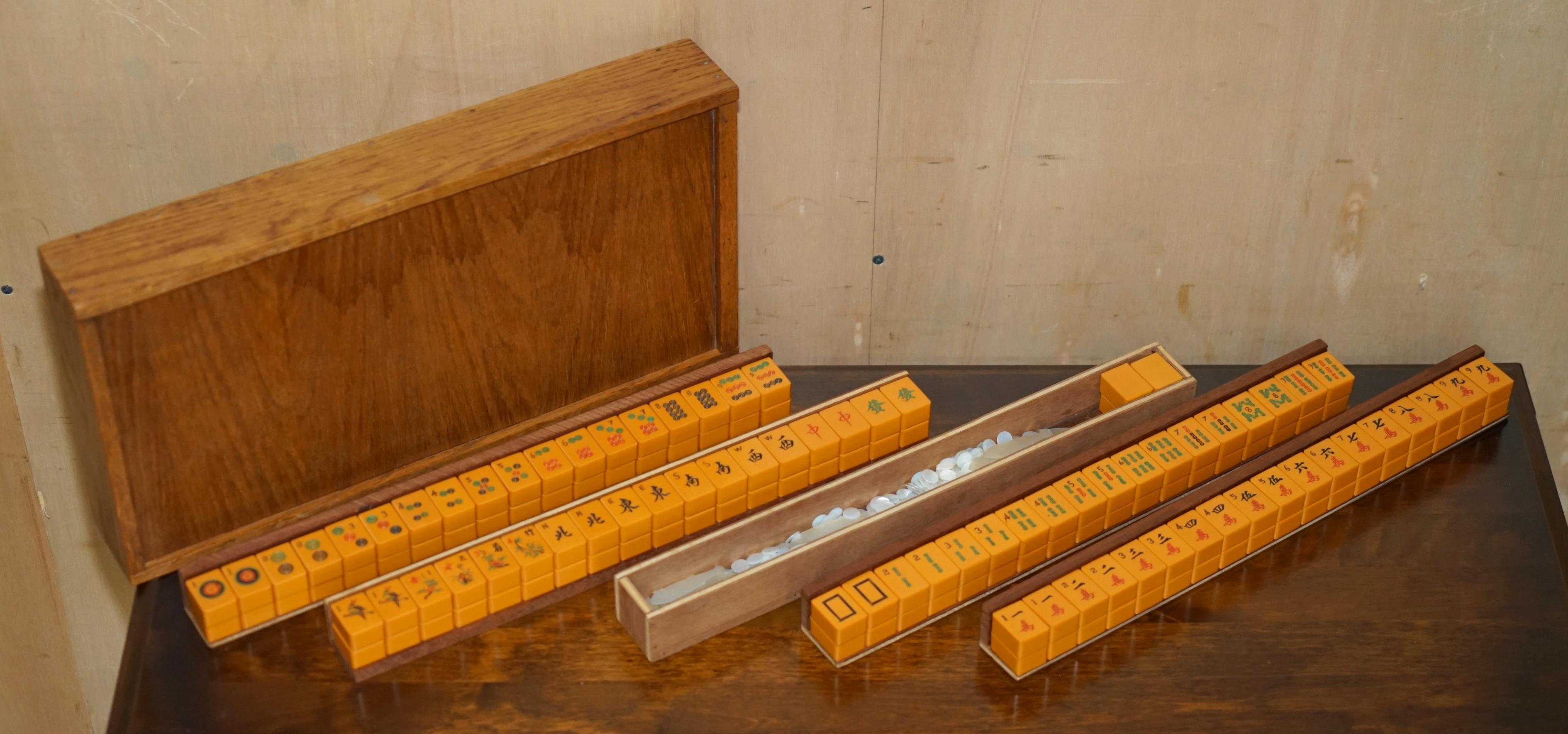 Mid-Century Modern MID CENTURY MODERN ViNTAGE MAHJONG 144 PIECE GAMES SET MOTHER OF PEARL COUNTERS For Sale