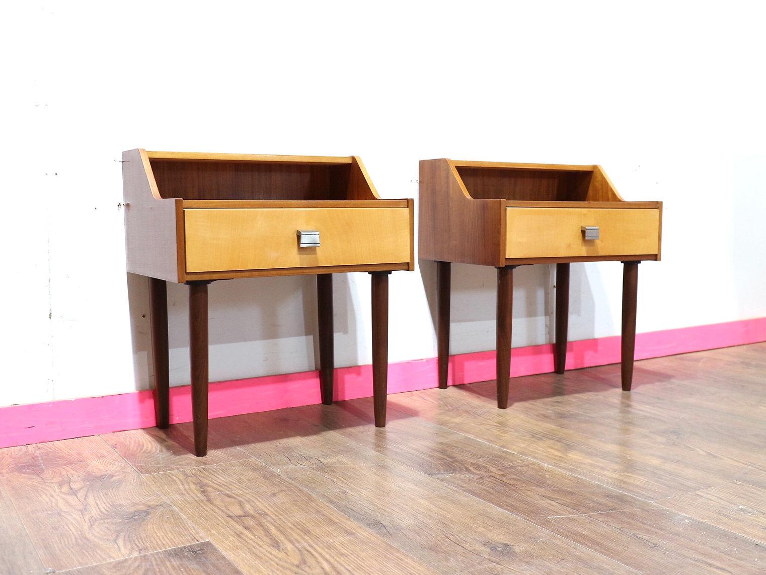 Mid-Century moderno Tavolini da letto italiani in acero vintage del Mid Century Modern di Marino