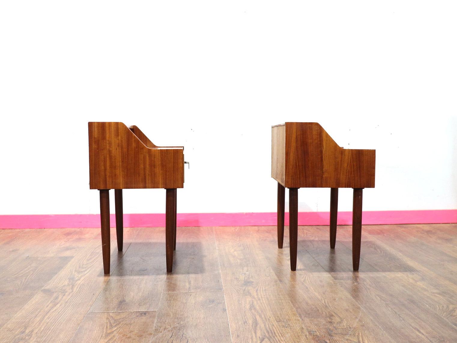Tavolini da letto italiani in acero vintage del Mid Century Modern di Marino 1