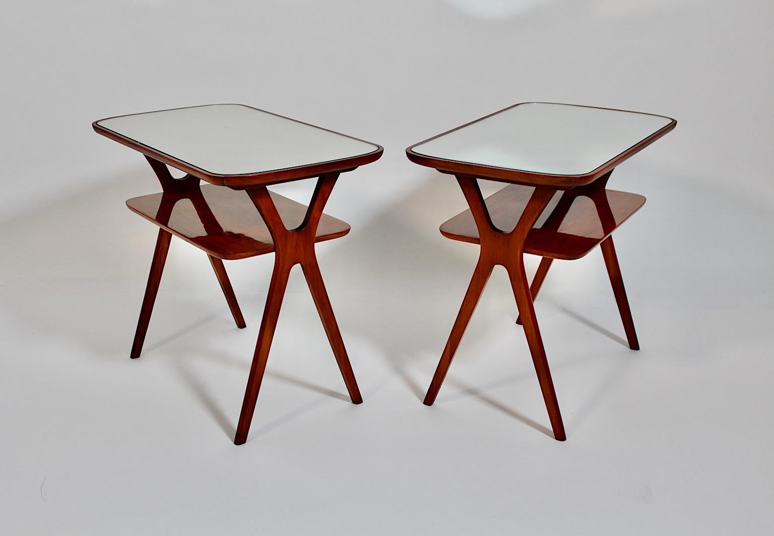 Mid-Century Modern Vintage Maple Side Tables Nightstands Ico Parisi Italy 1950s 11