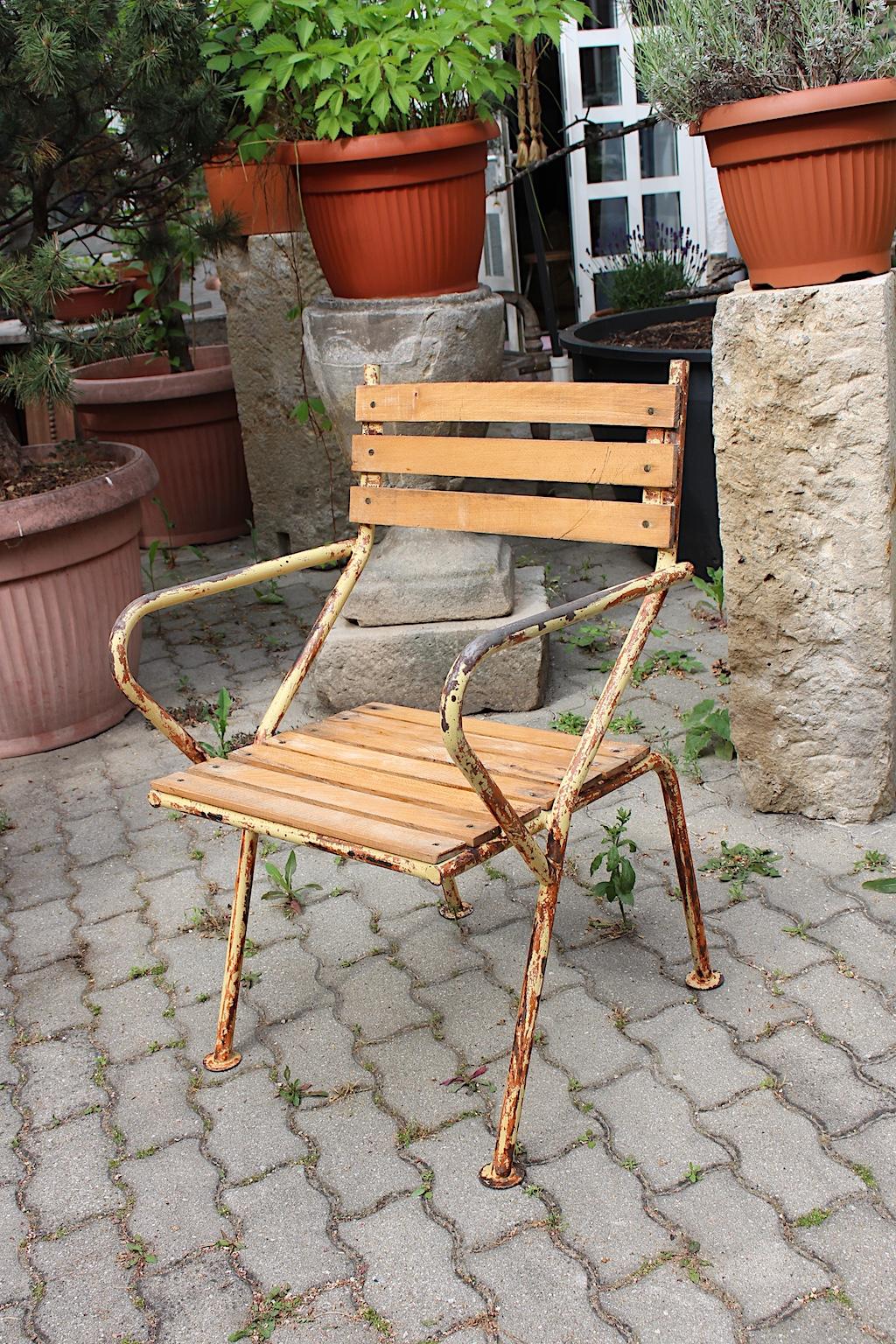 Moderne Metall-Sessel aus der Jahrhundertmitte Julius Jirasek für Hagenauer:: 1955 im Zustand „Gut“ im Angebot in Vienna, AT